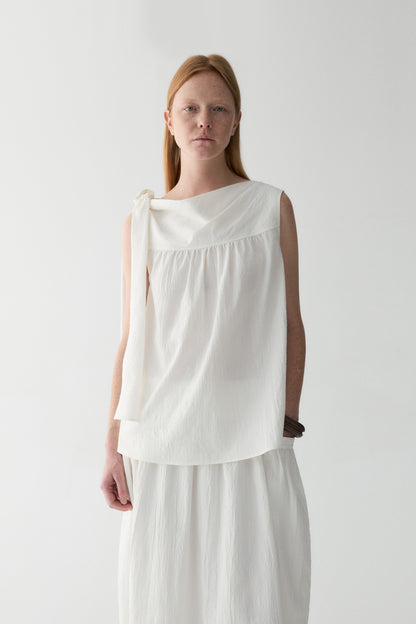 #color_off white