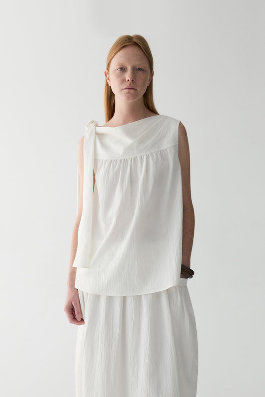 #color_off white