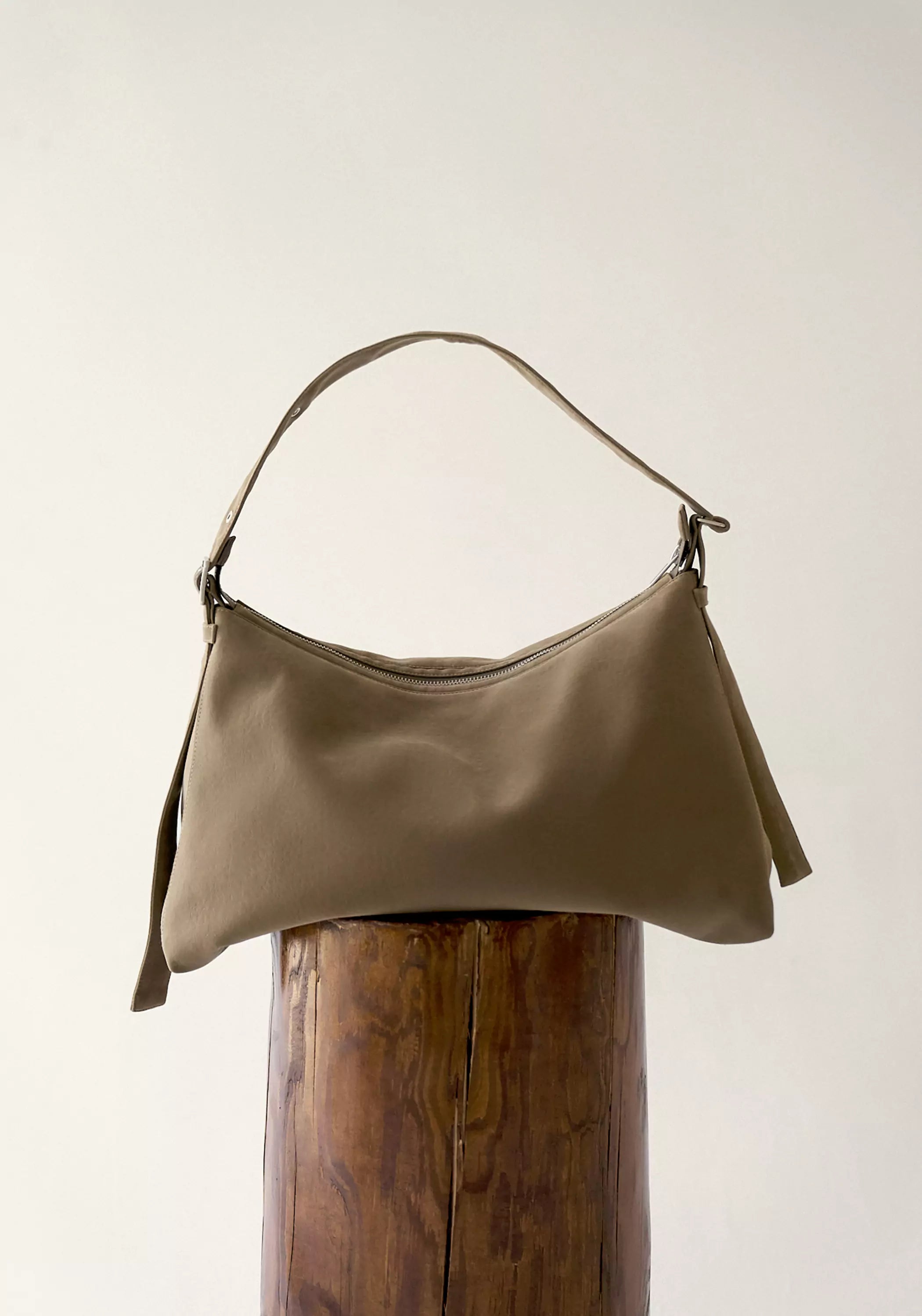 #color_light brown