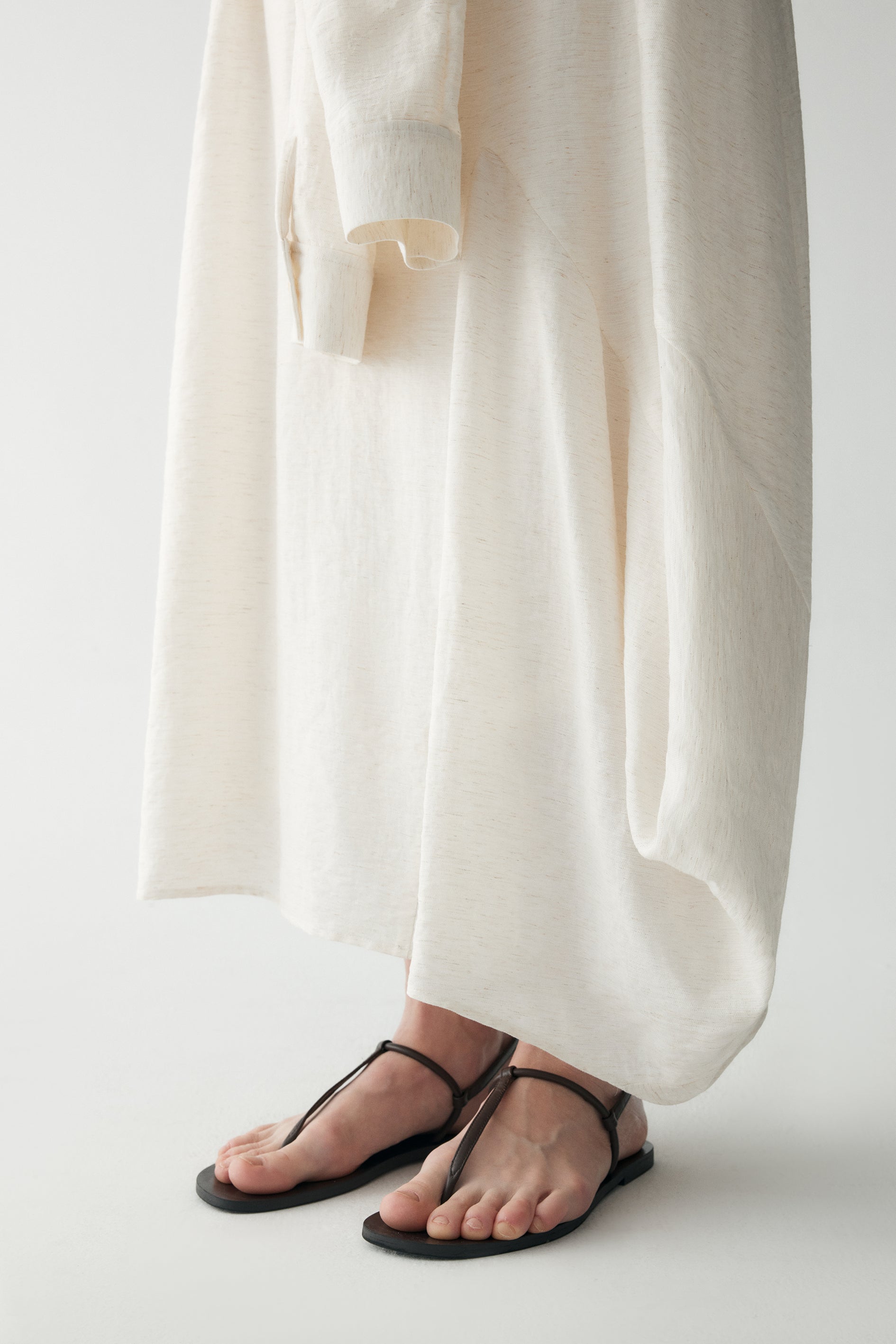 #color_off white