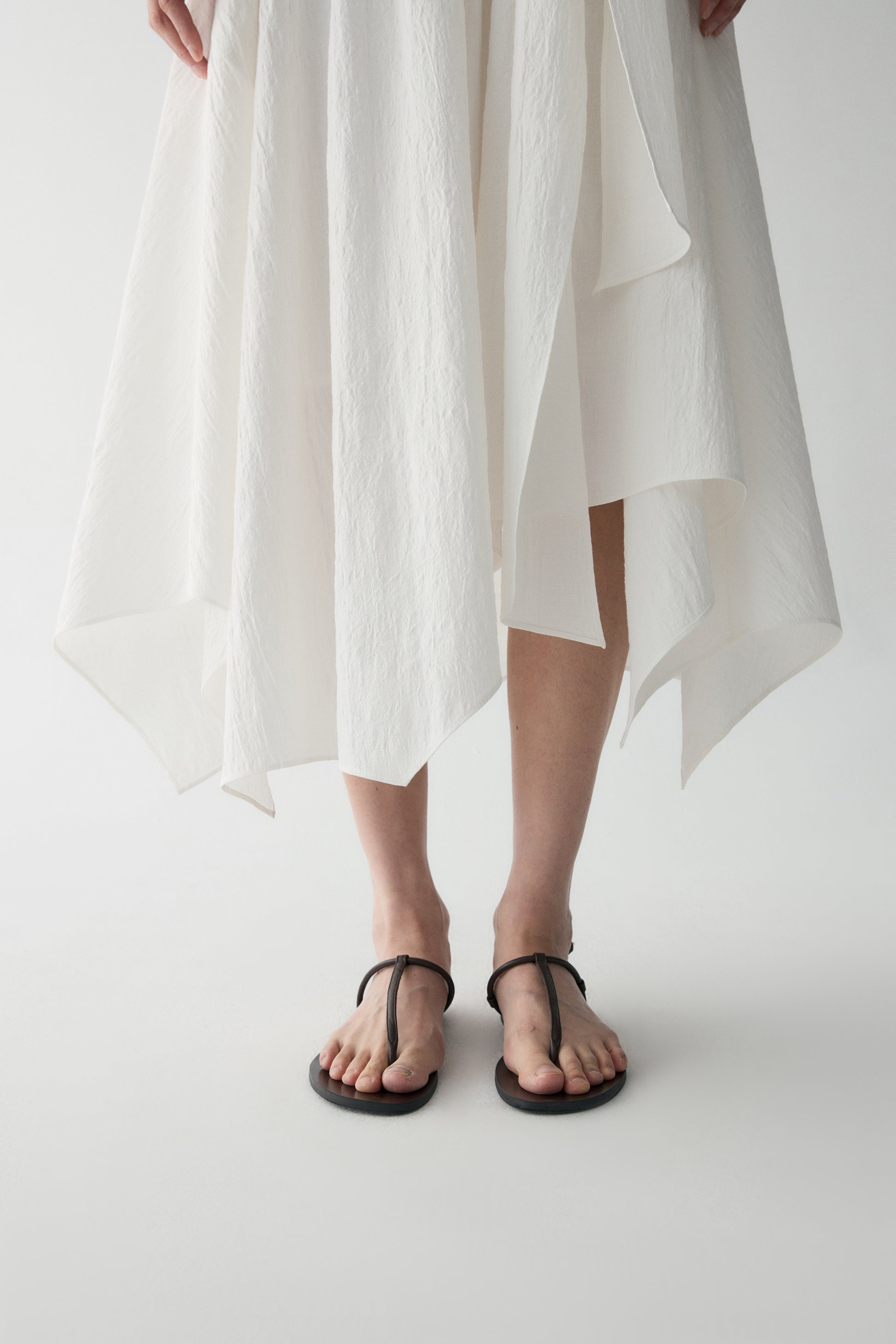 #color_off white