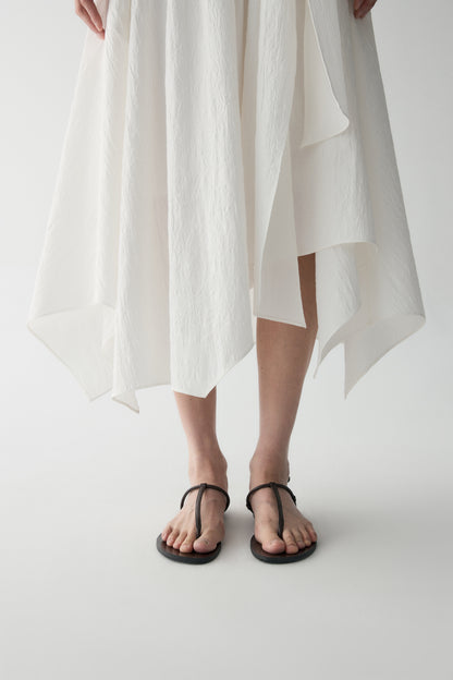 #color_off white