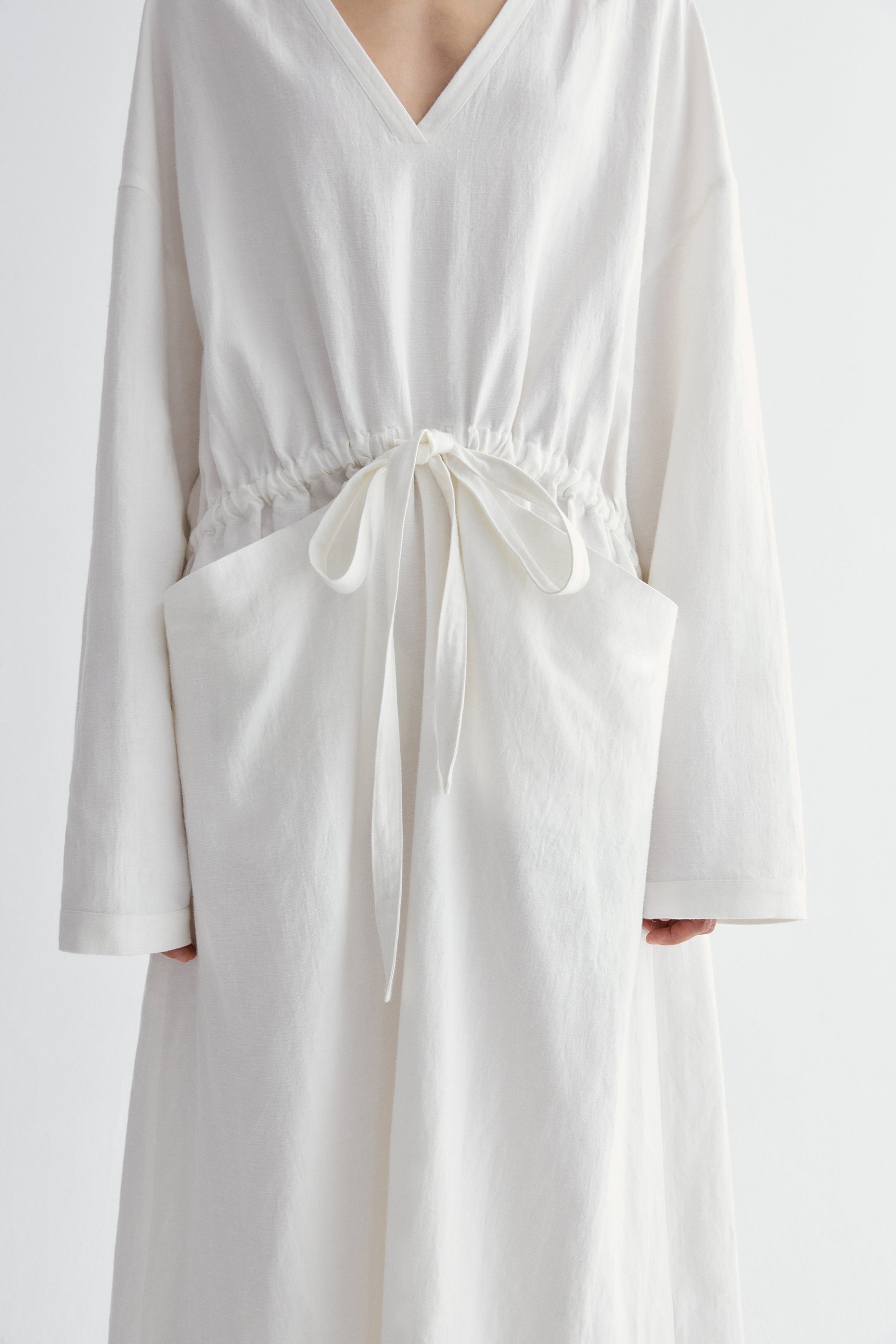 #color_off white