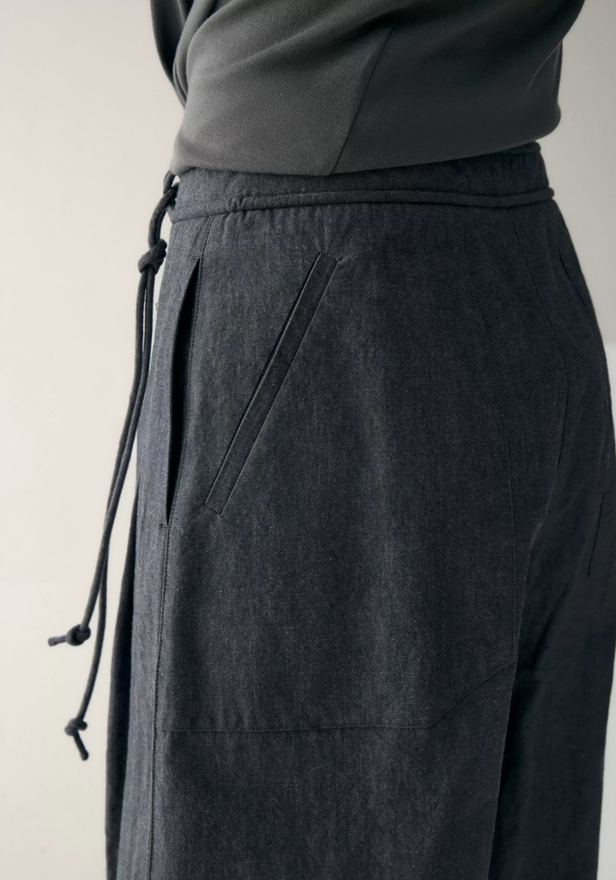 #color_dark gray