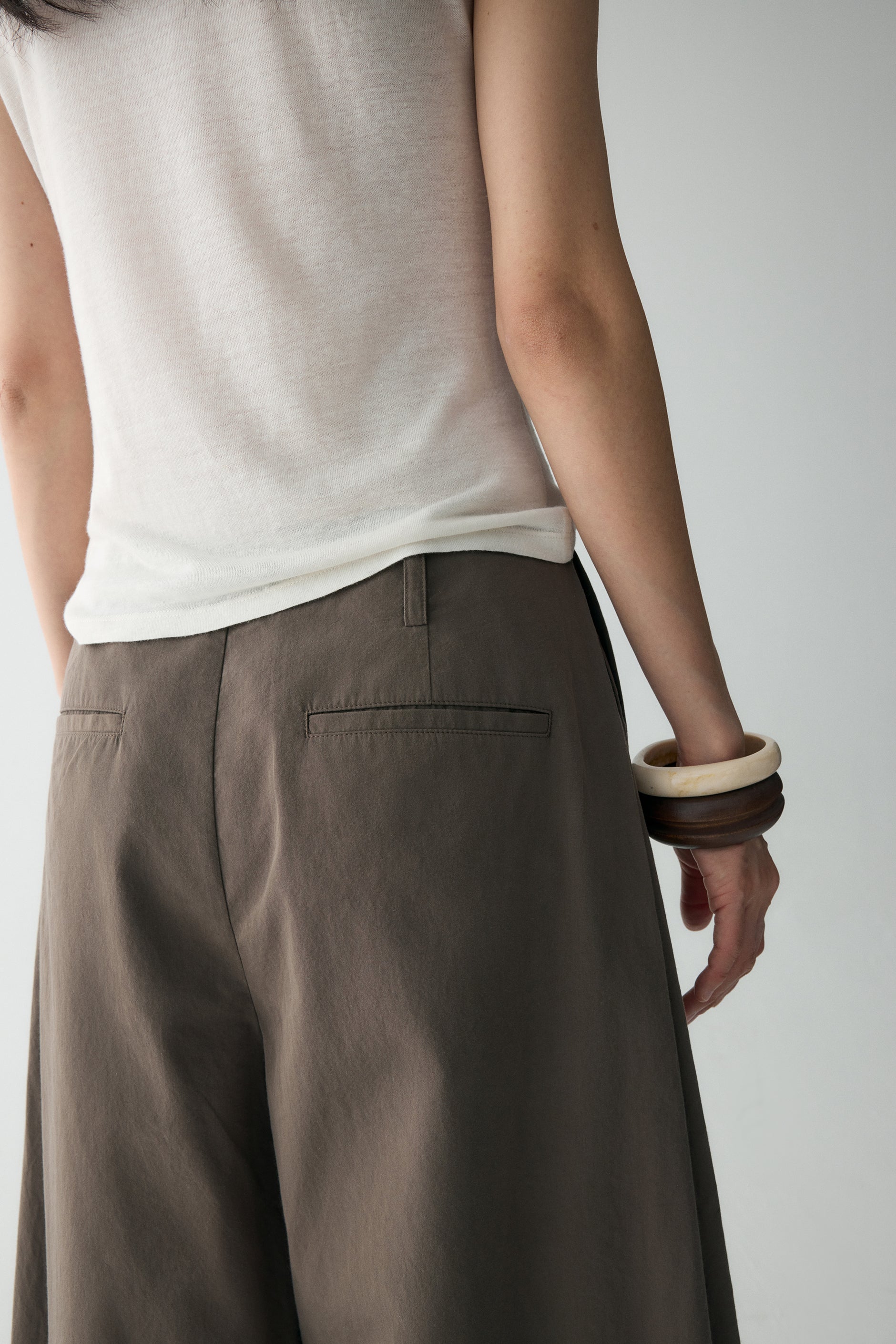 #color_raw umber