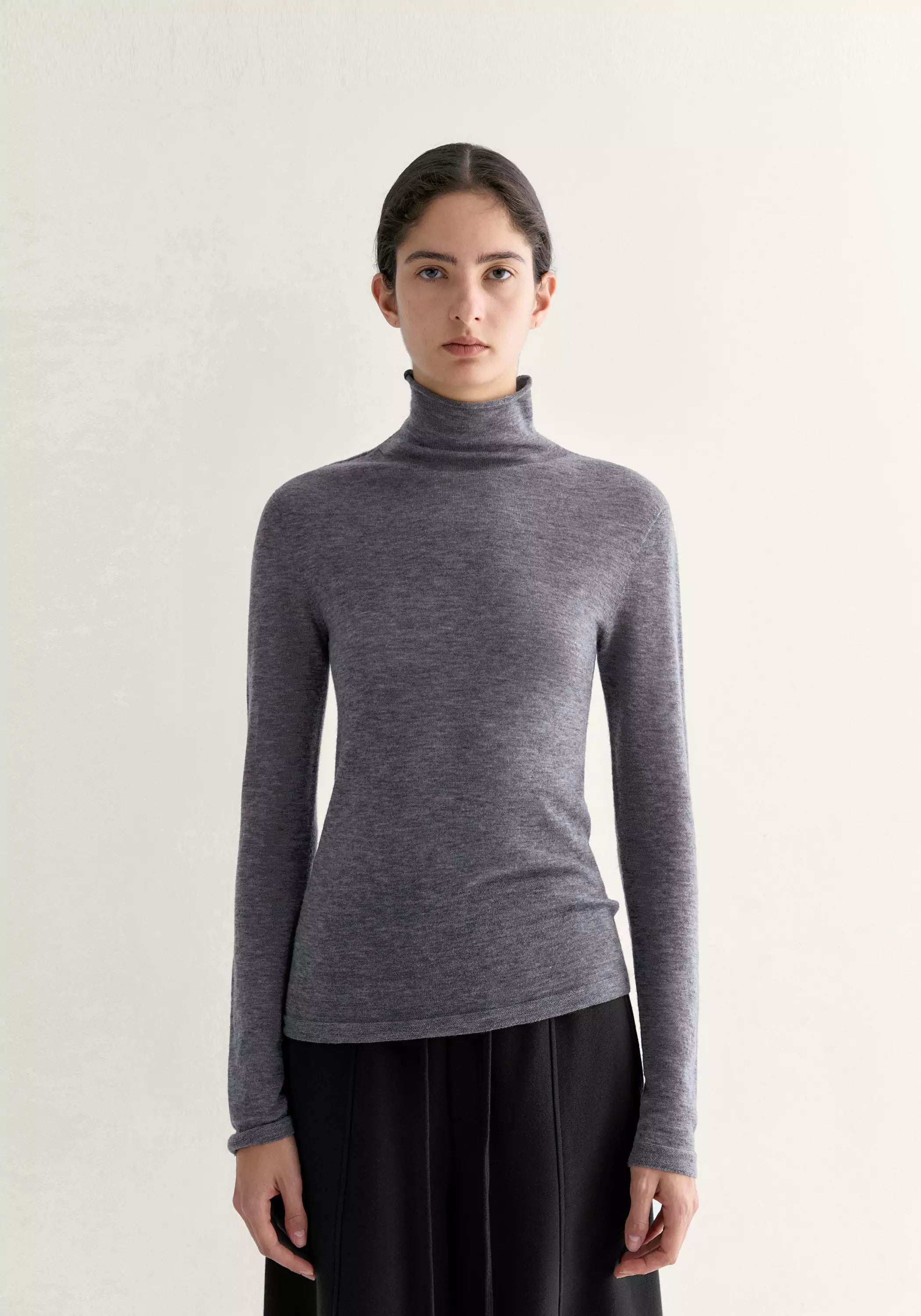 #color_mid gray