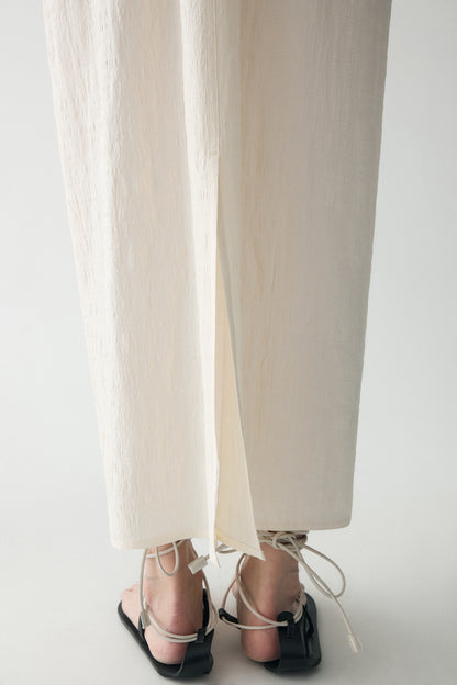 #color_cream white
