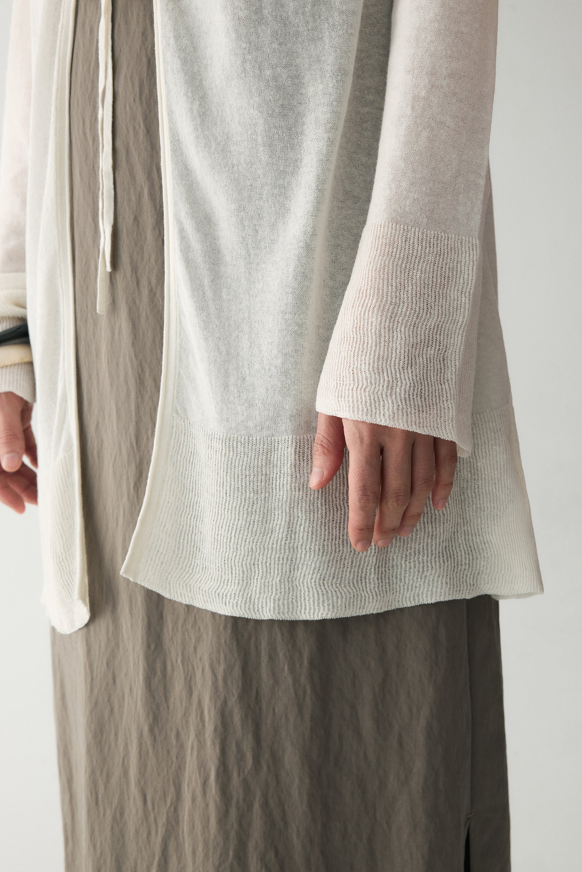#color_off white