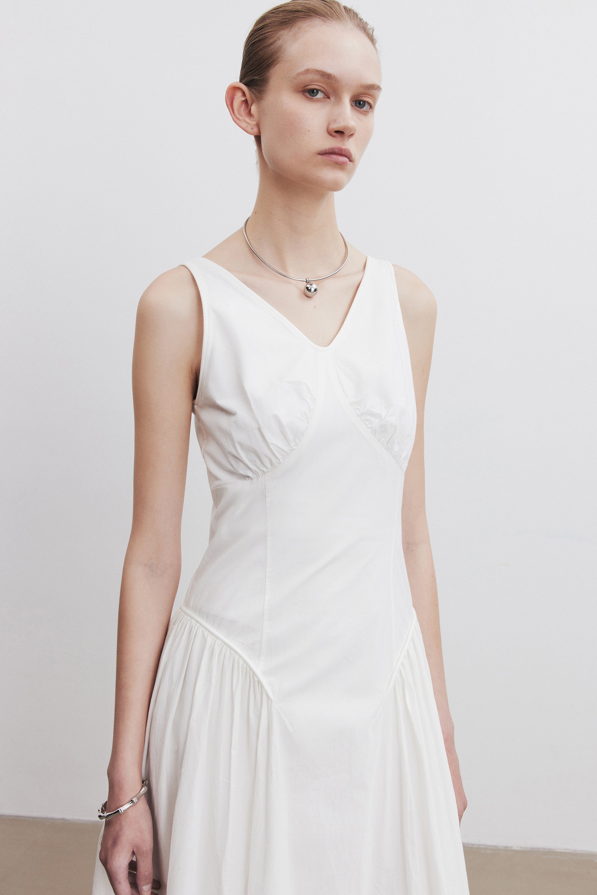 #color_off white