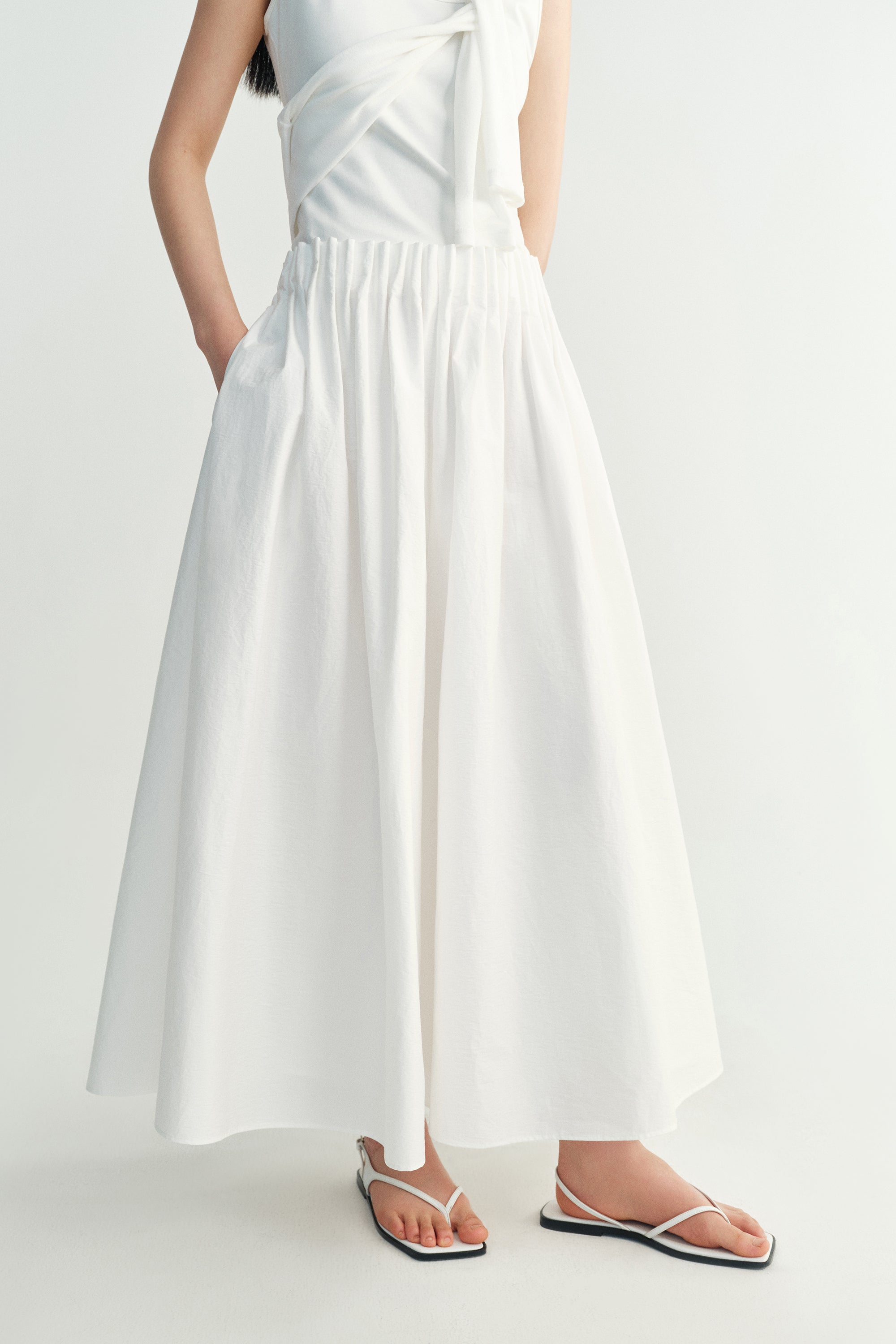 #color_off white