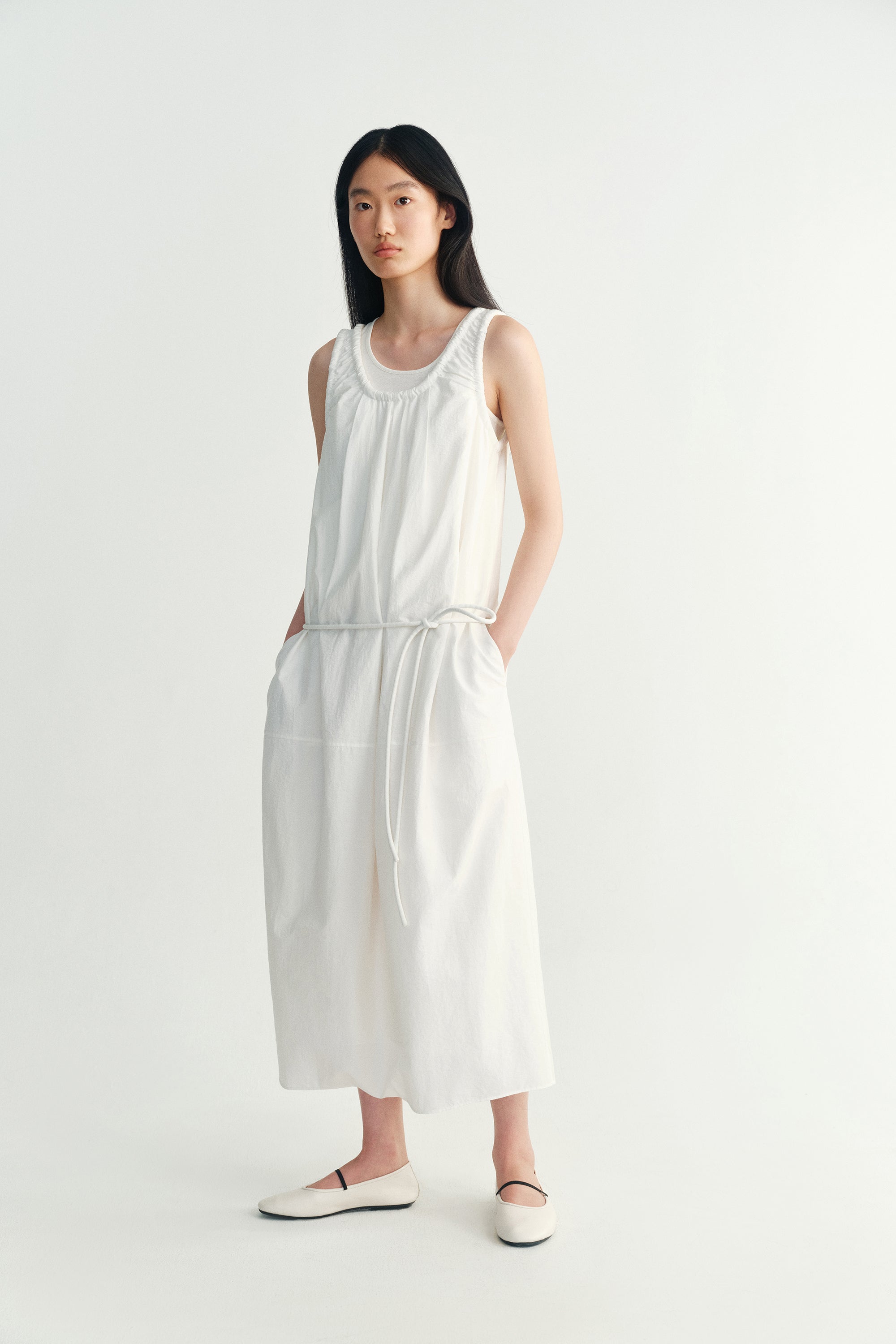#color_off white