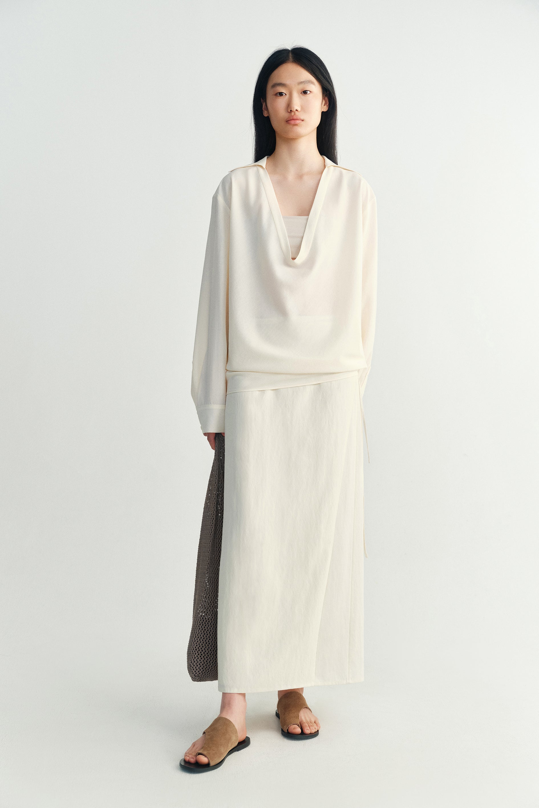 #color_cream white