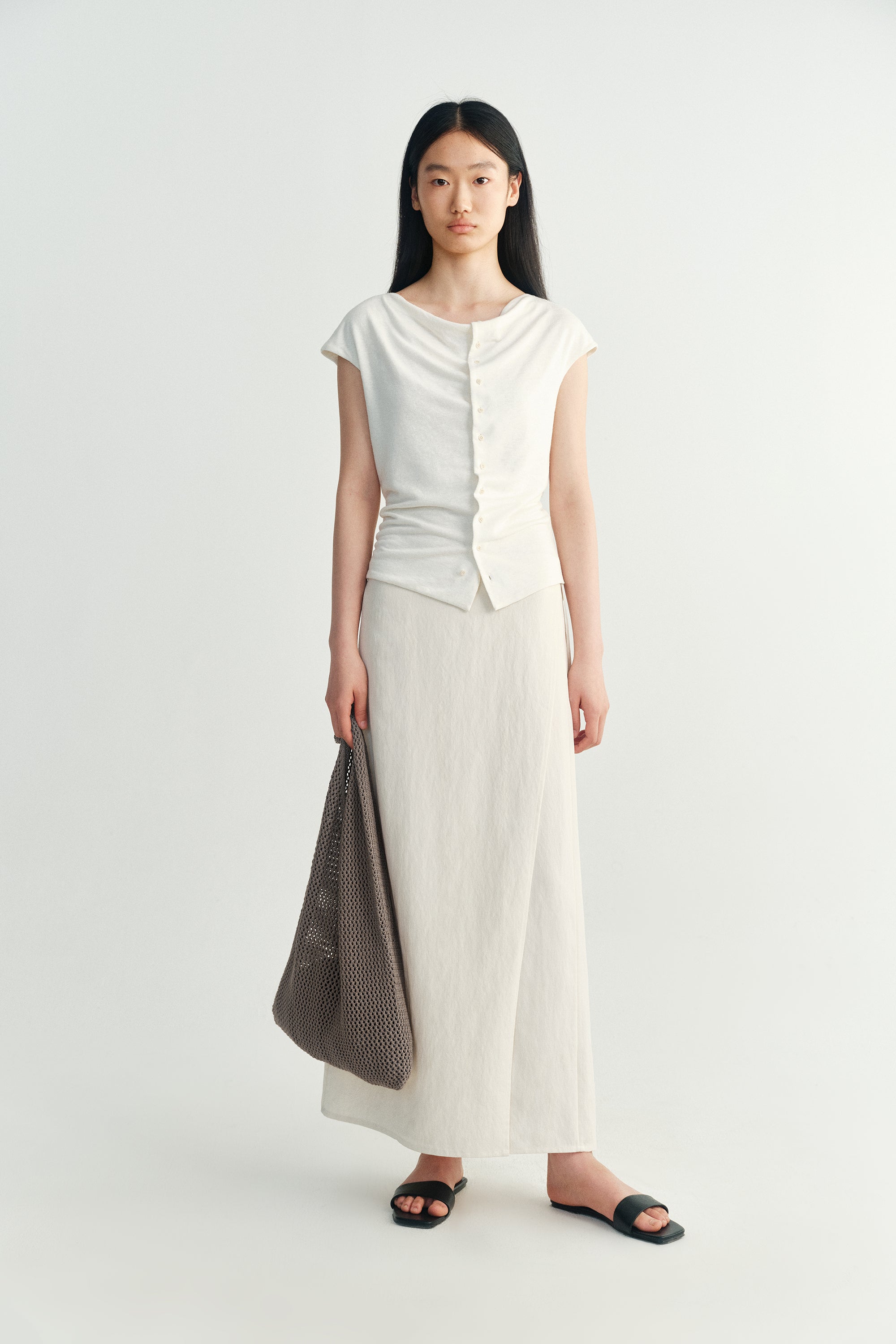 #color_off white