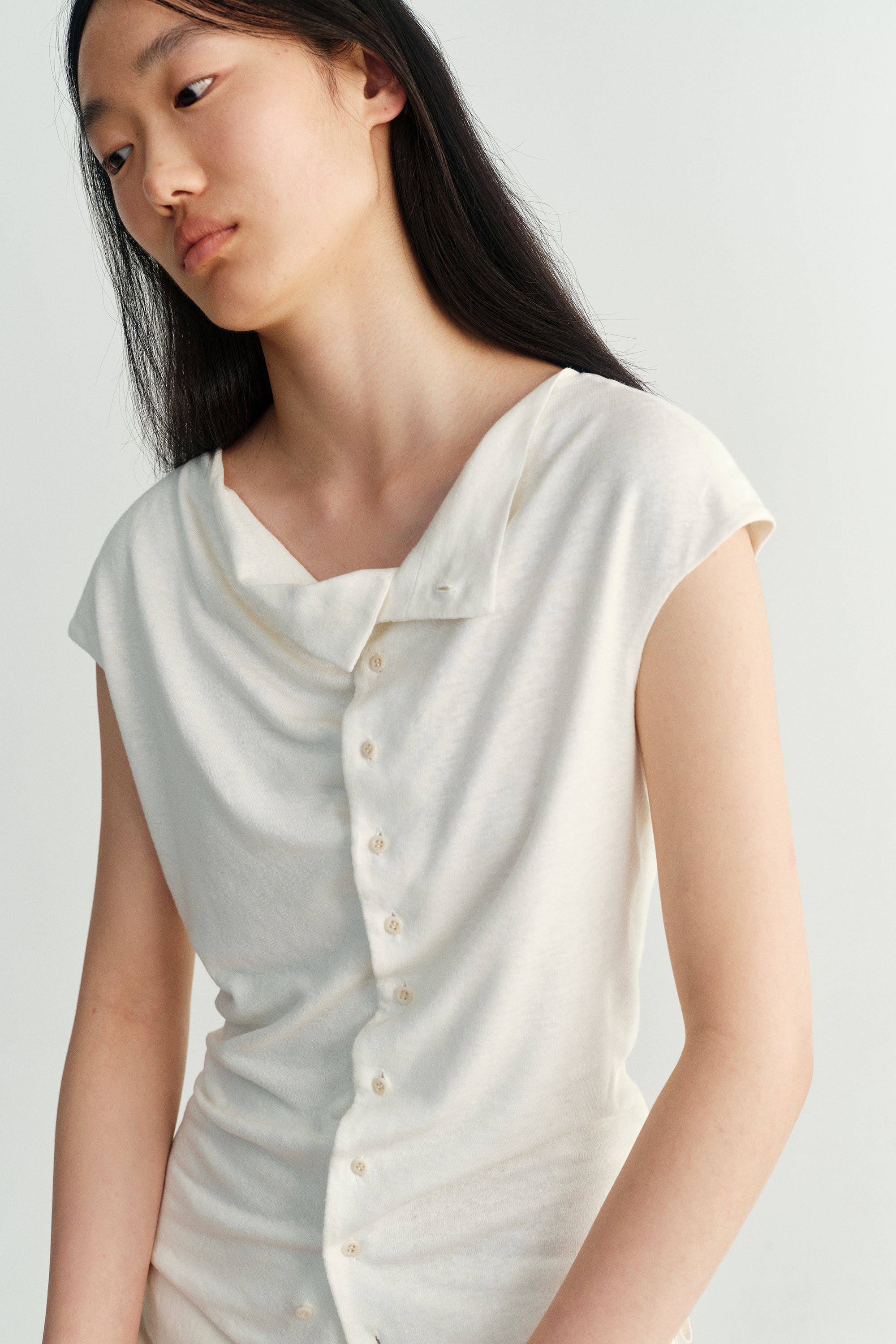 #color_off white