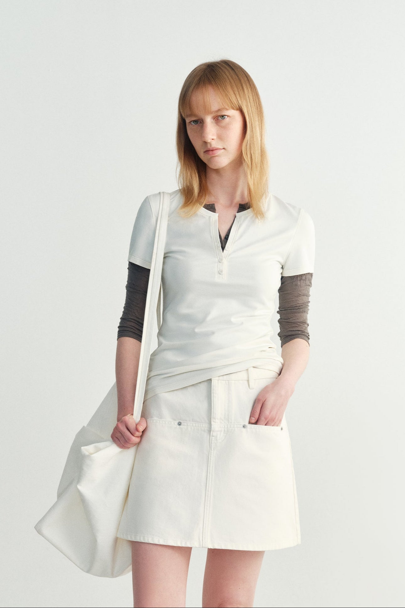 #color_off white