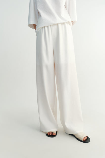 #color_off white
