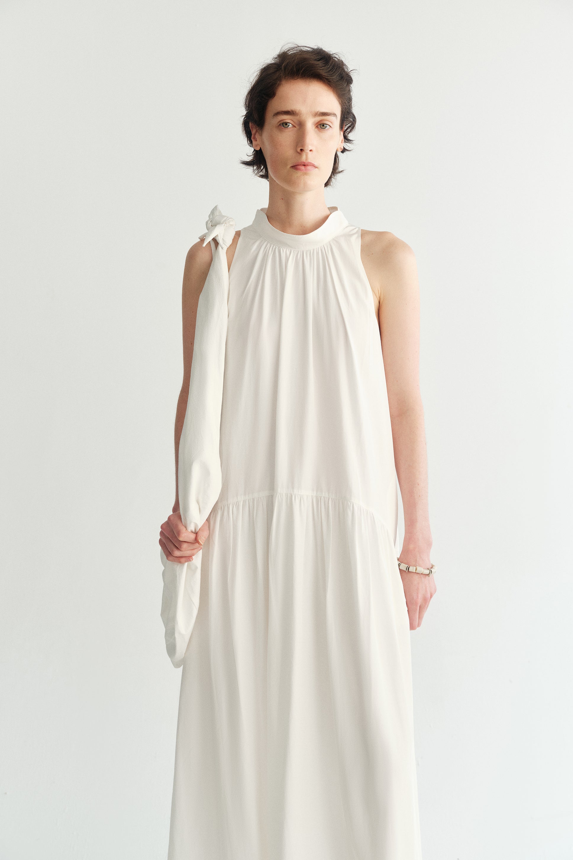 #color_off white