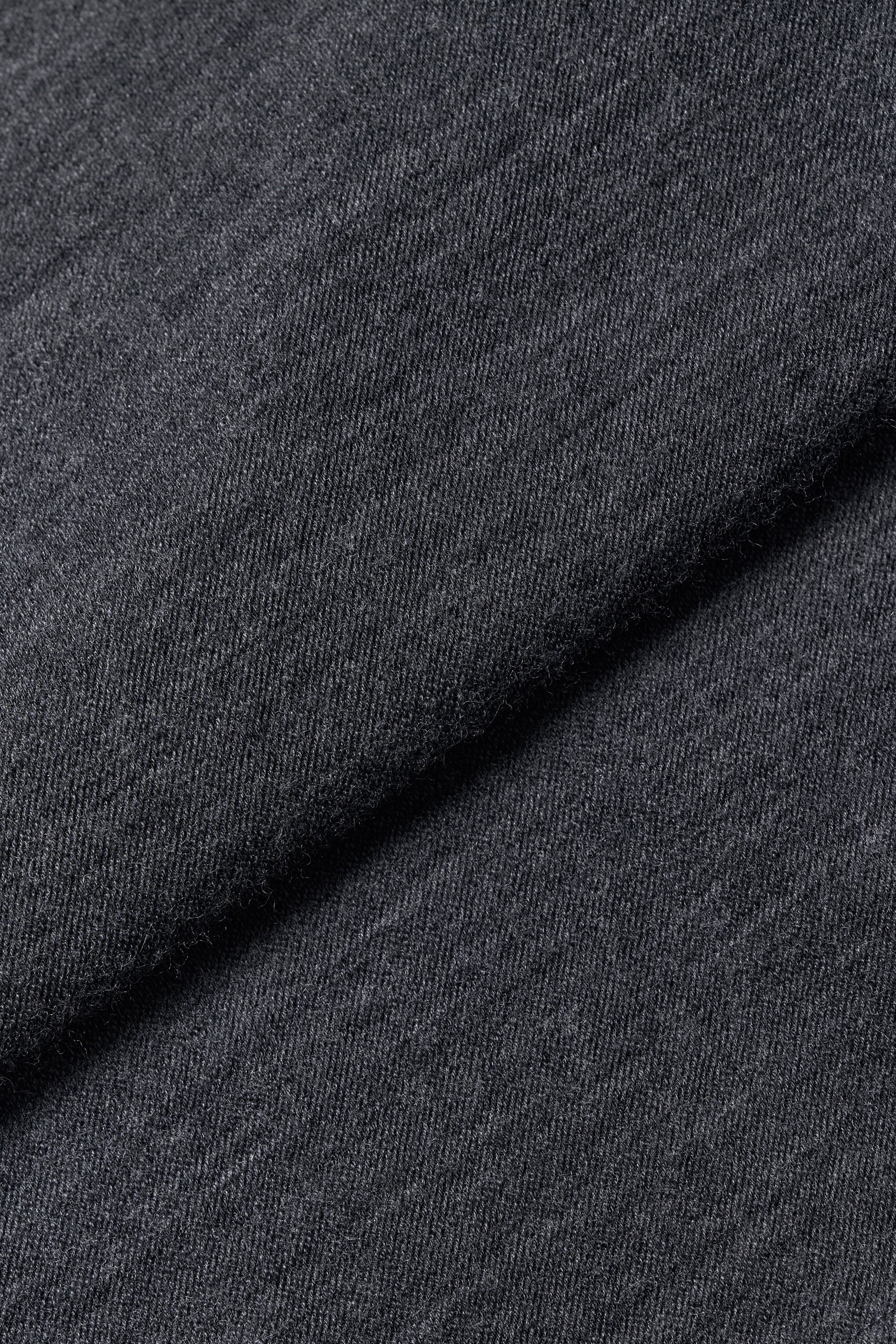 #color_black ash