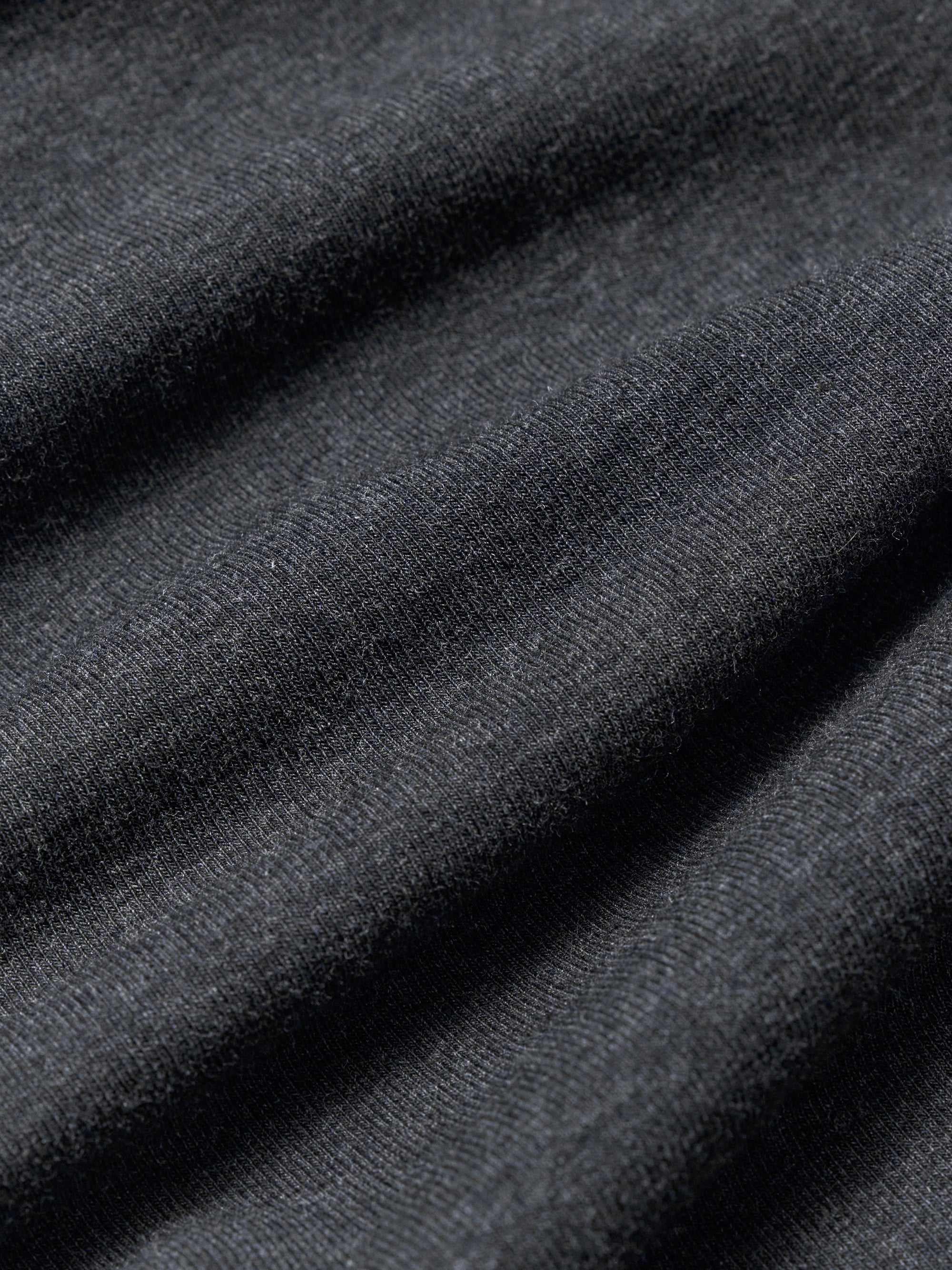 #color_black ash