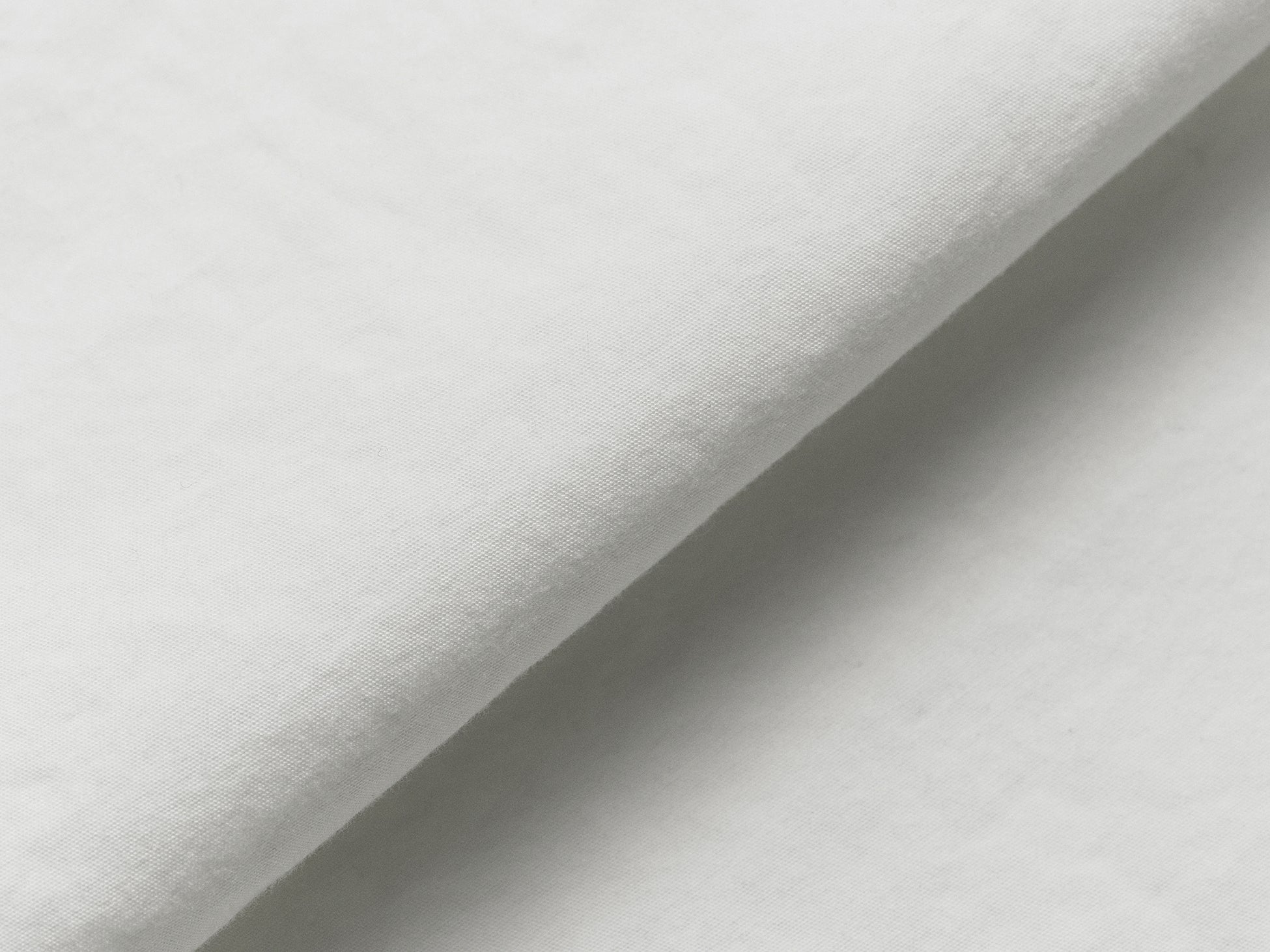 #color_off white