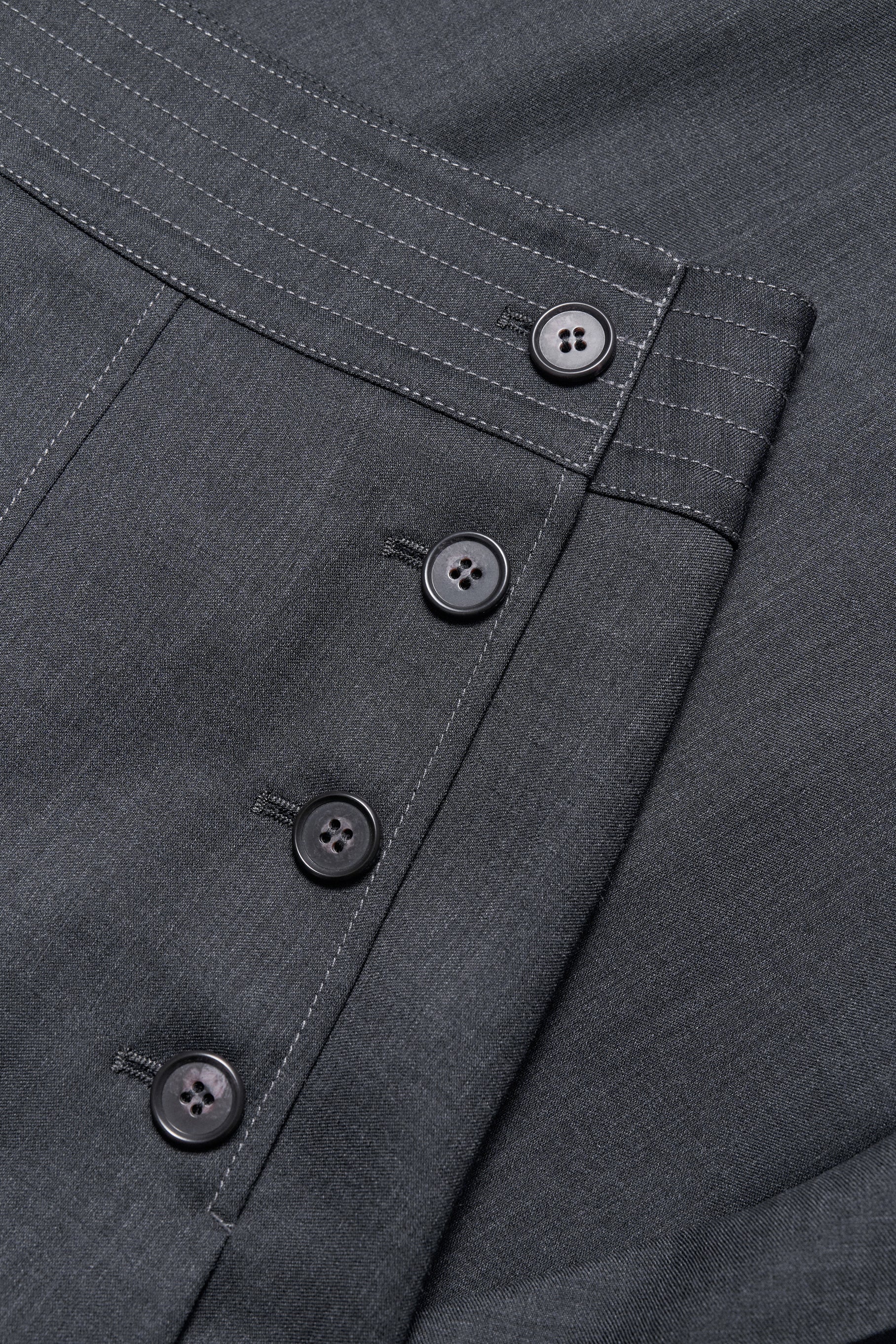 #color_dark gray