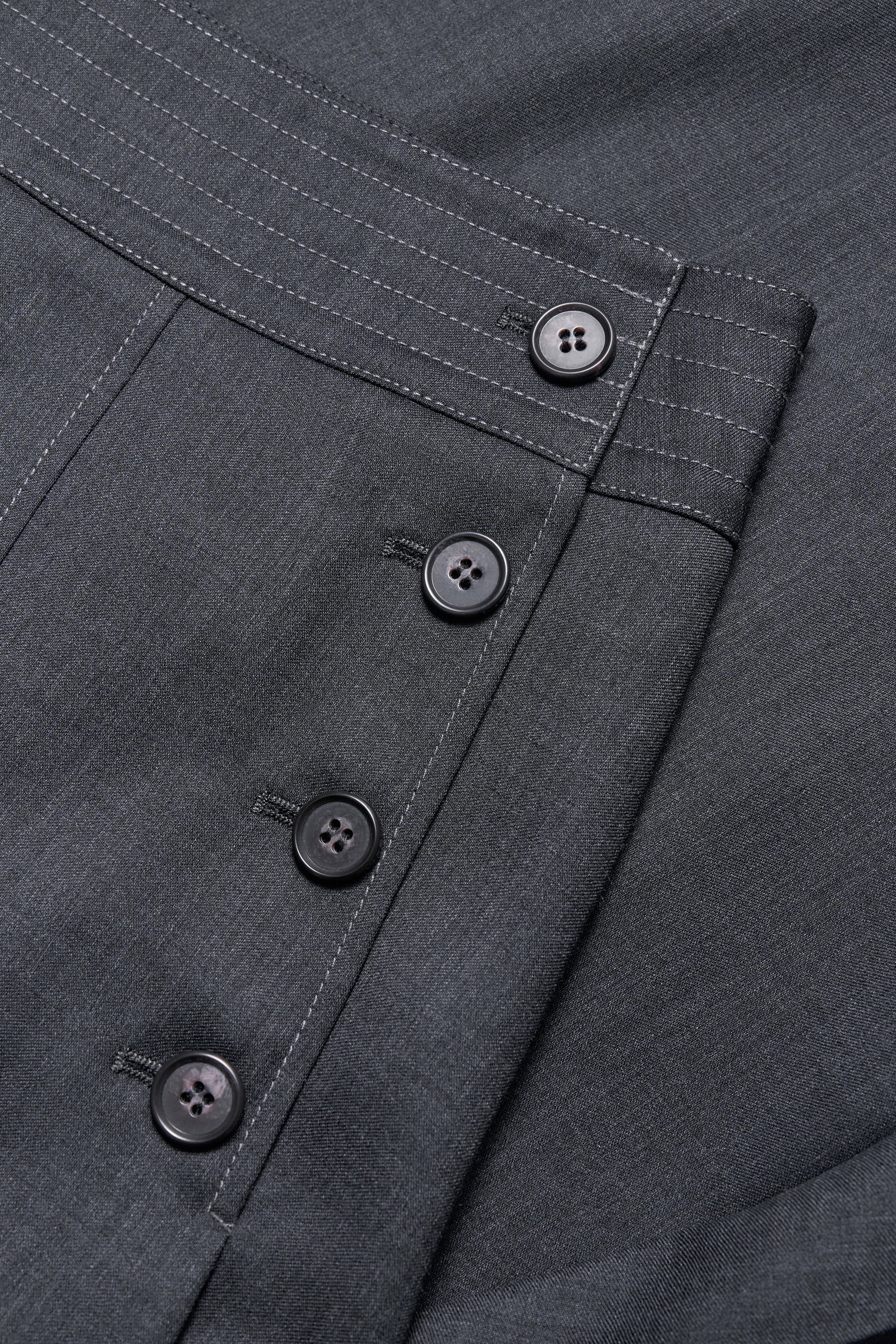 #color_dark gray