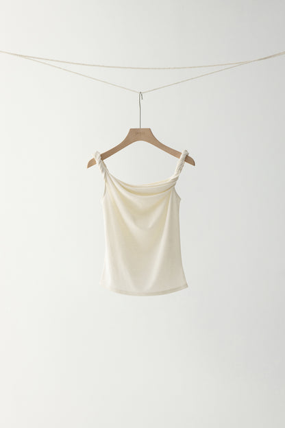 #color_cream white
