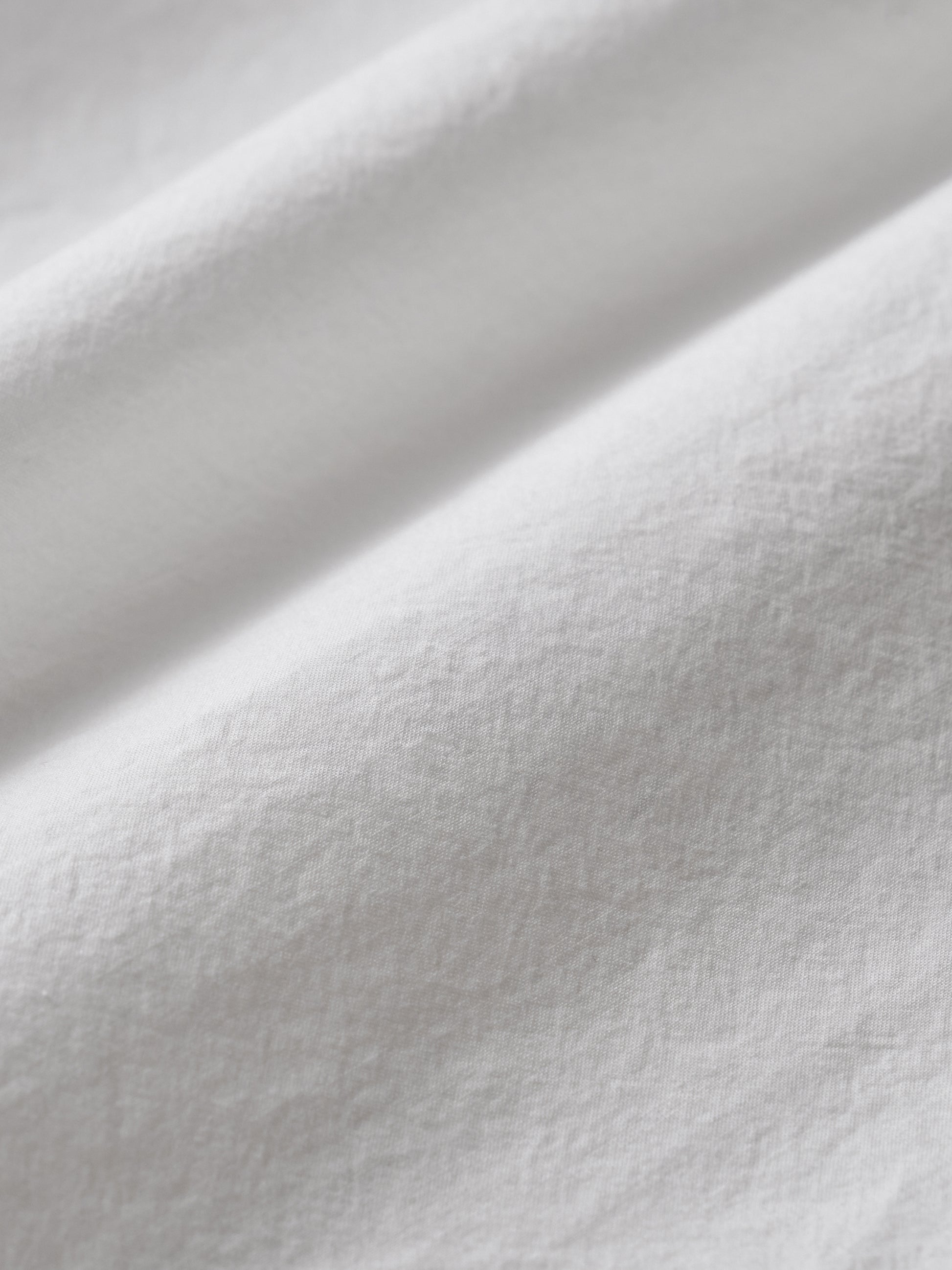 #color_off white