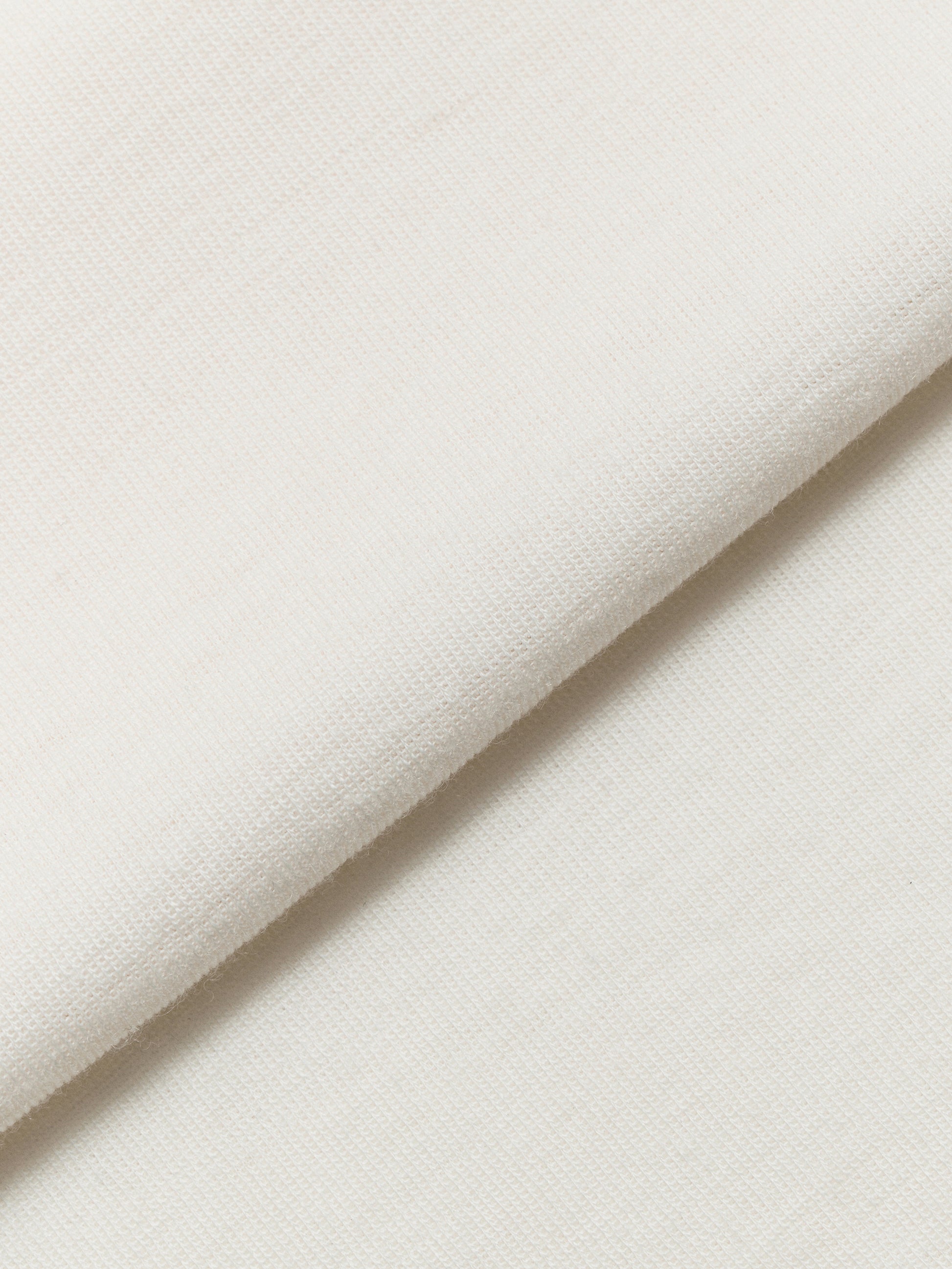 #color_off white