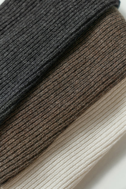 #color_raw umber