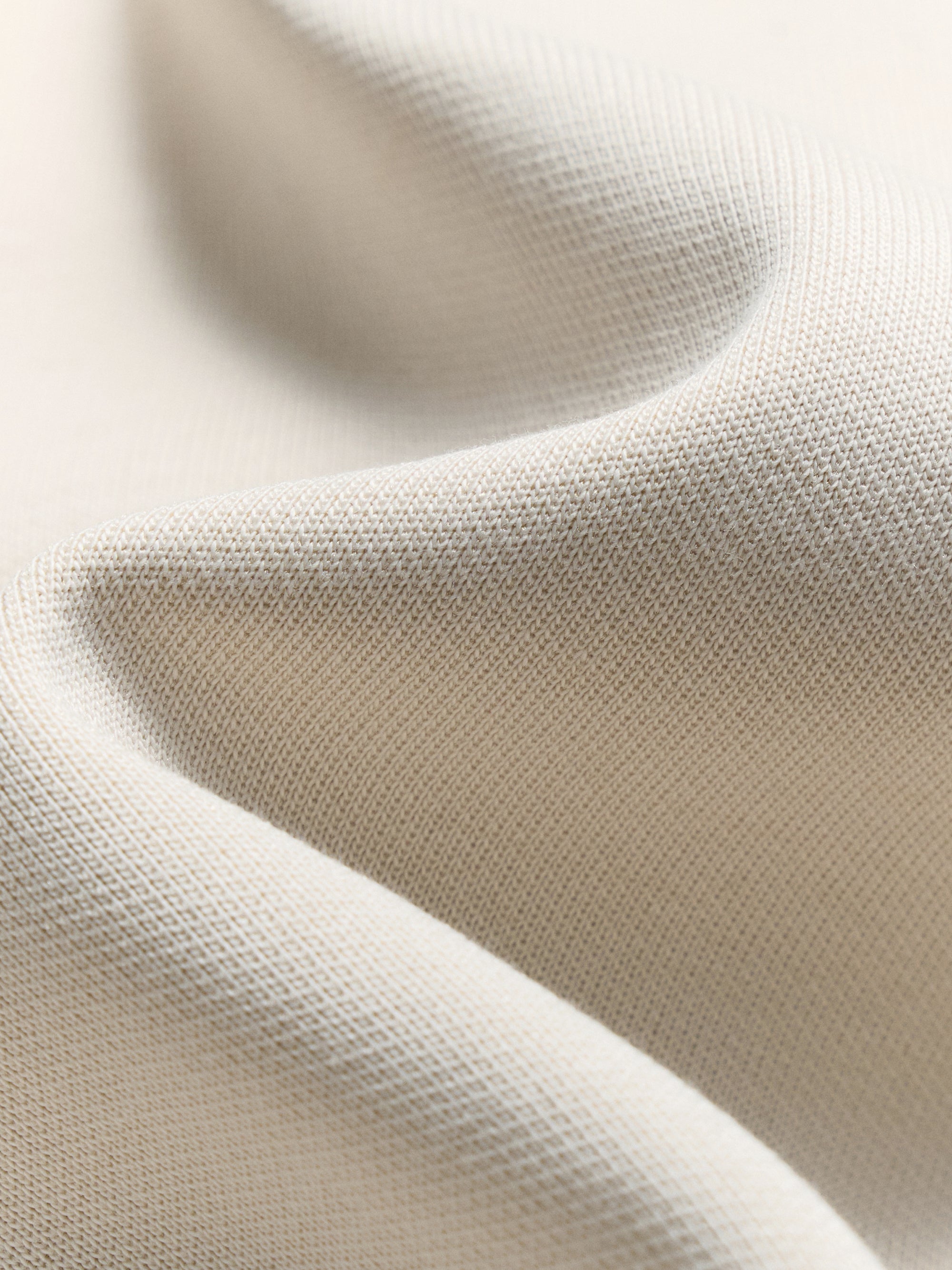 #color_cream white