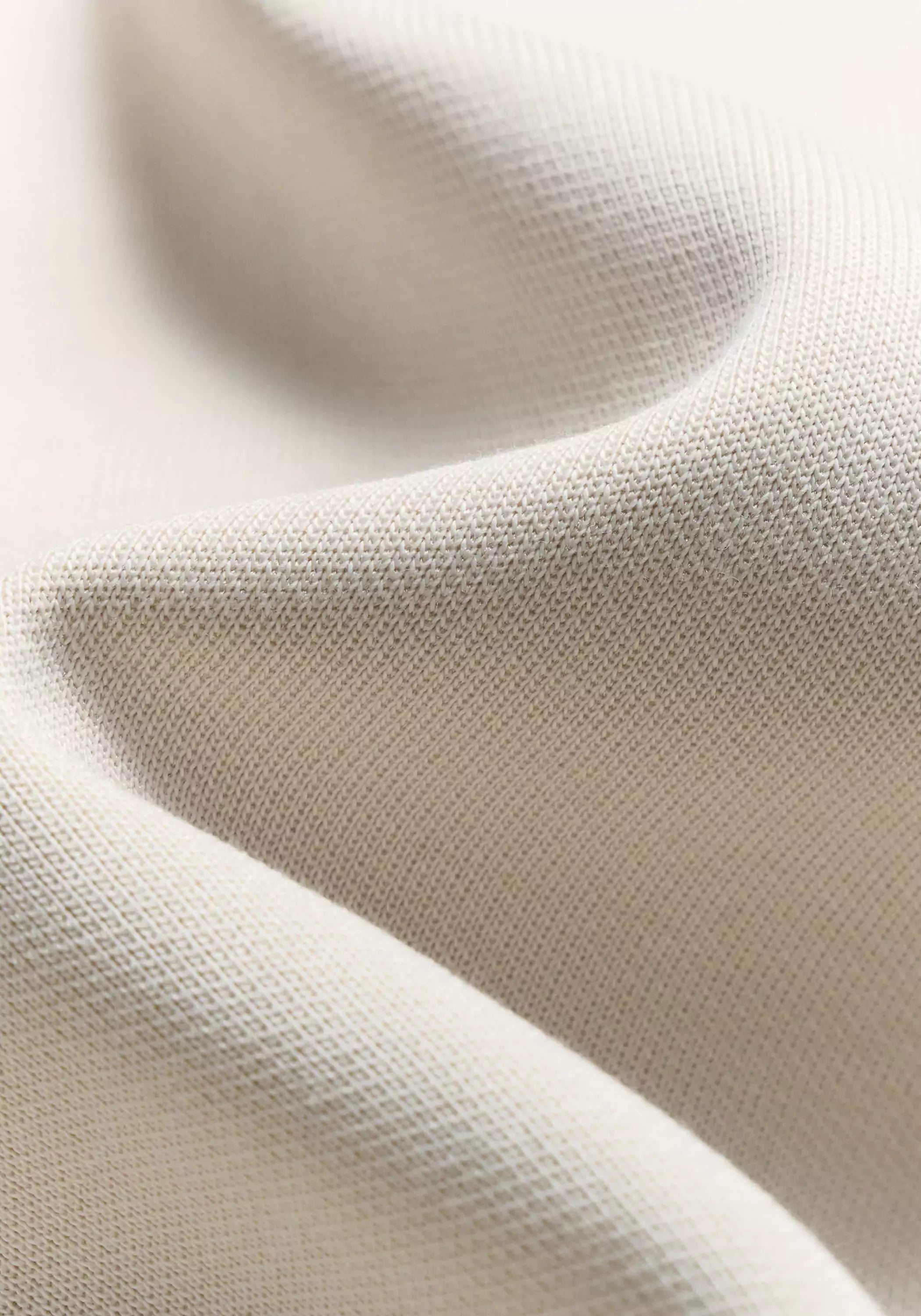 #color_cream white