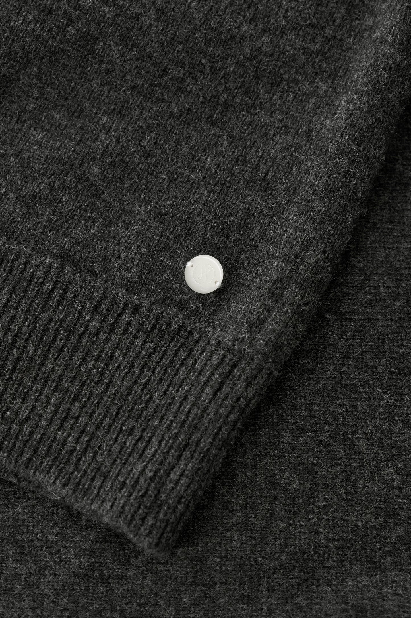 #color_dark gray