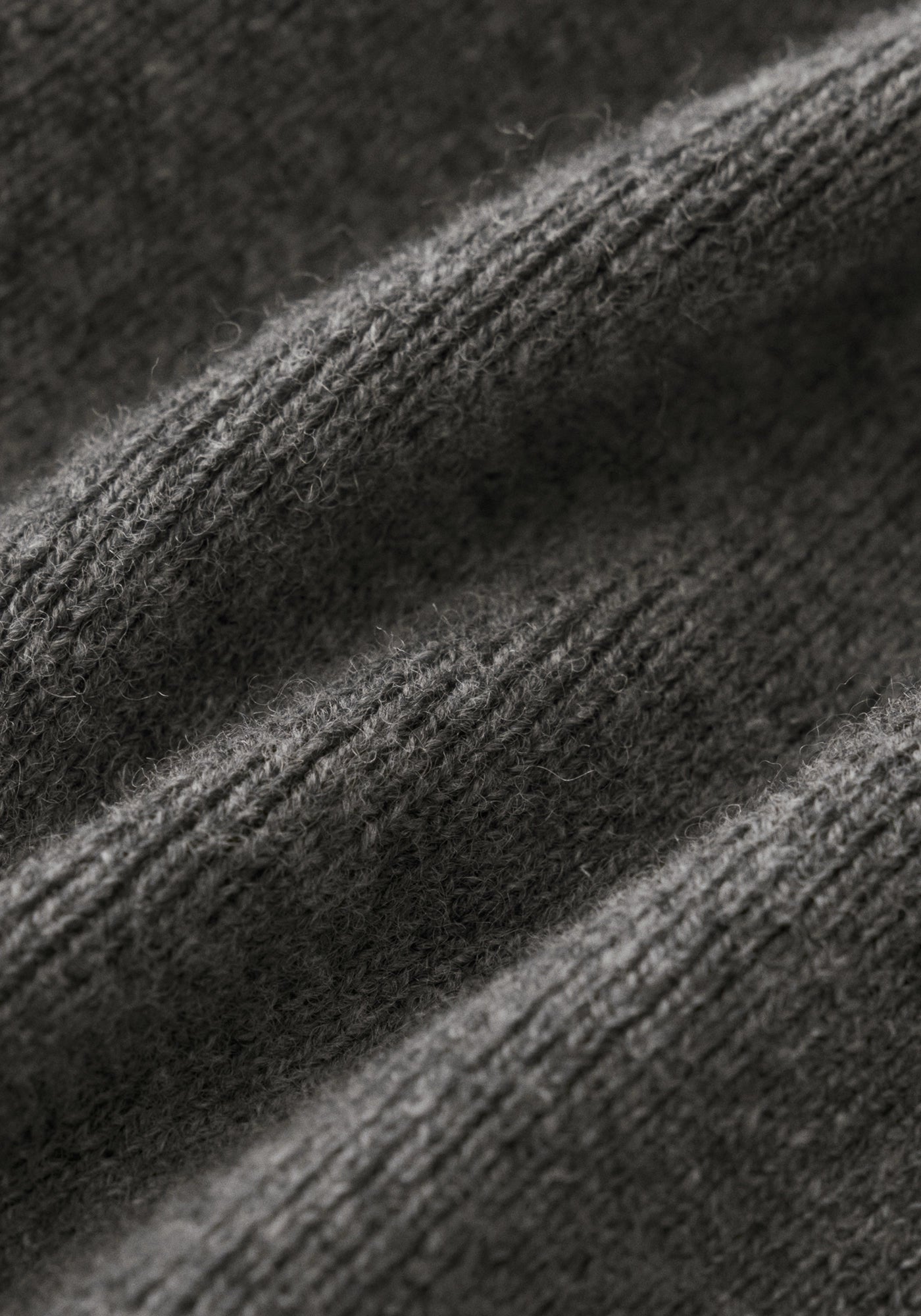 #color_black ash