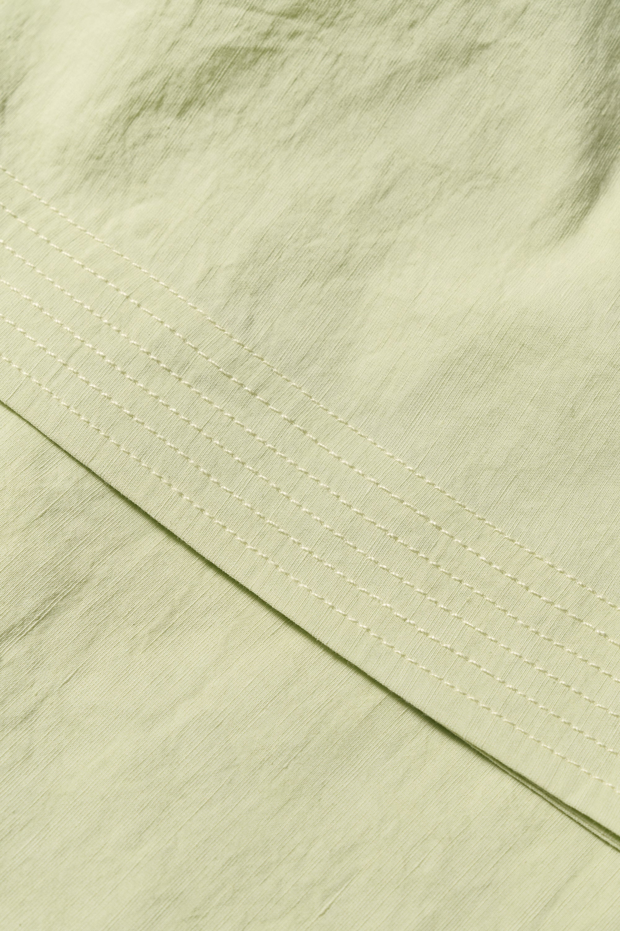 #color_Ivory
