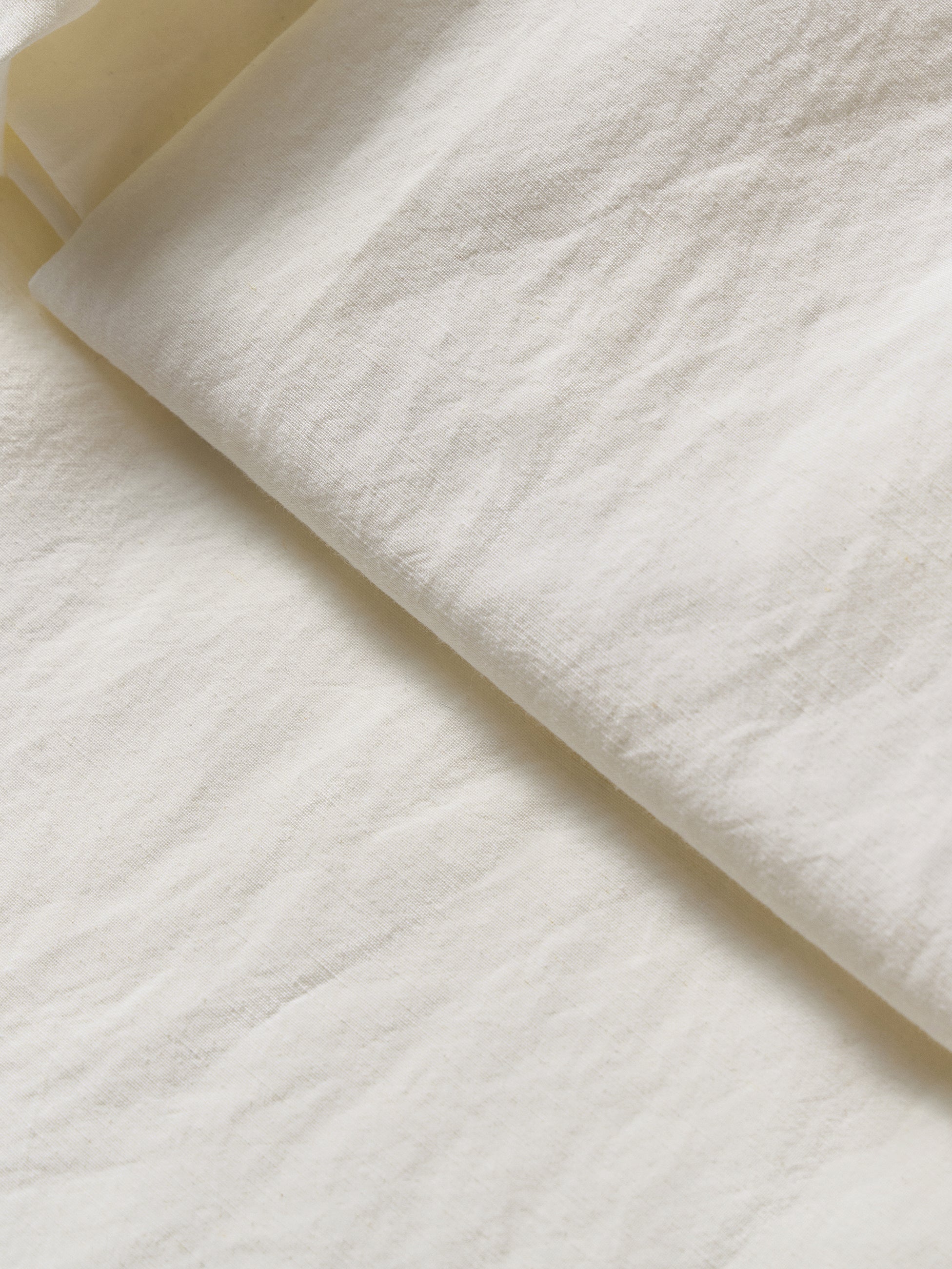 #color_cream white