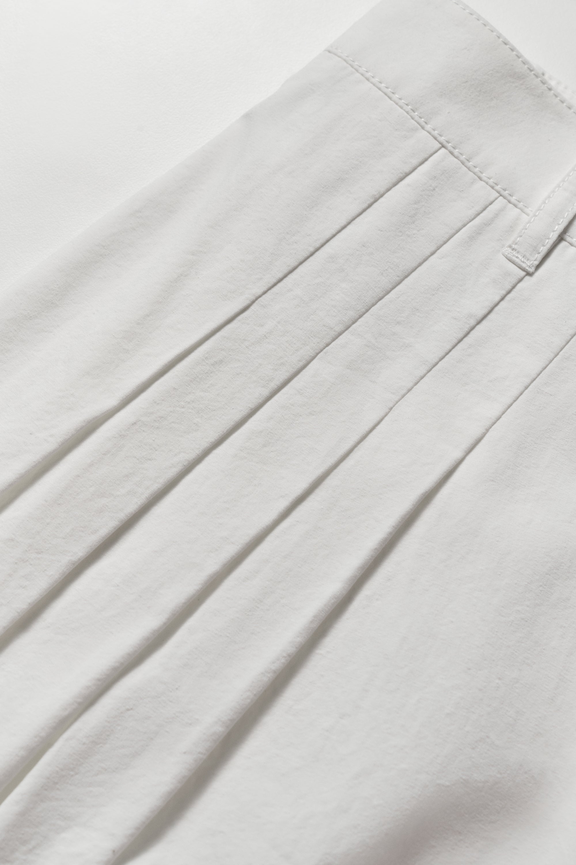 #color_white