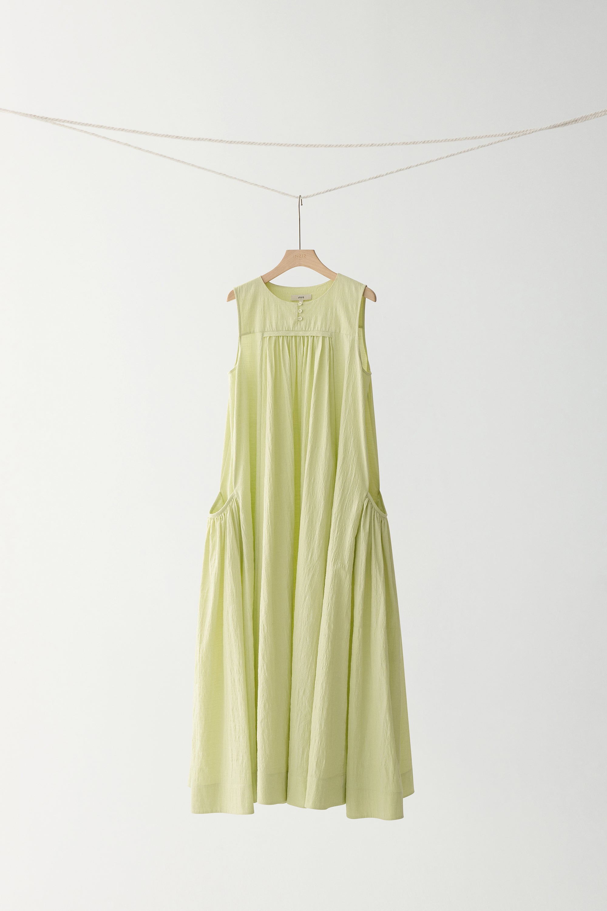 #color_Ivory