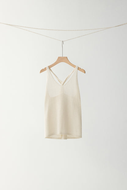 #color_off white