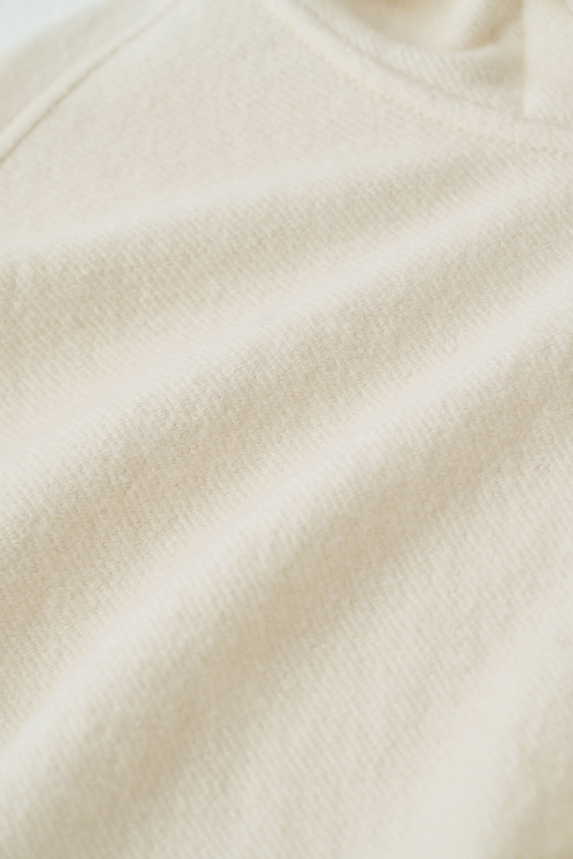 #color_cream white