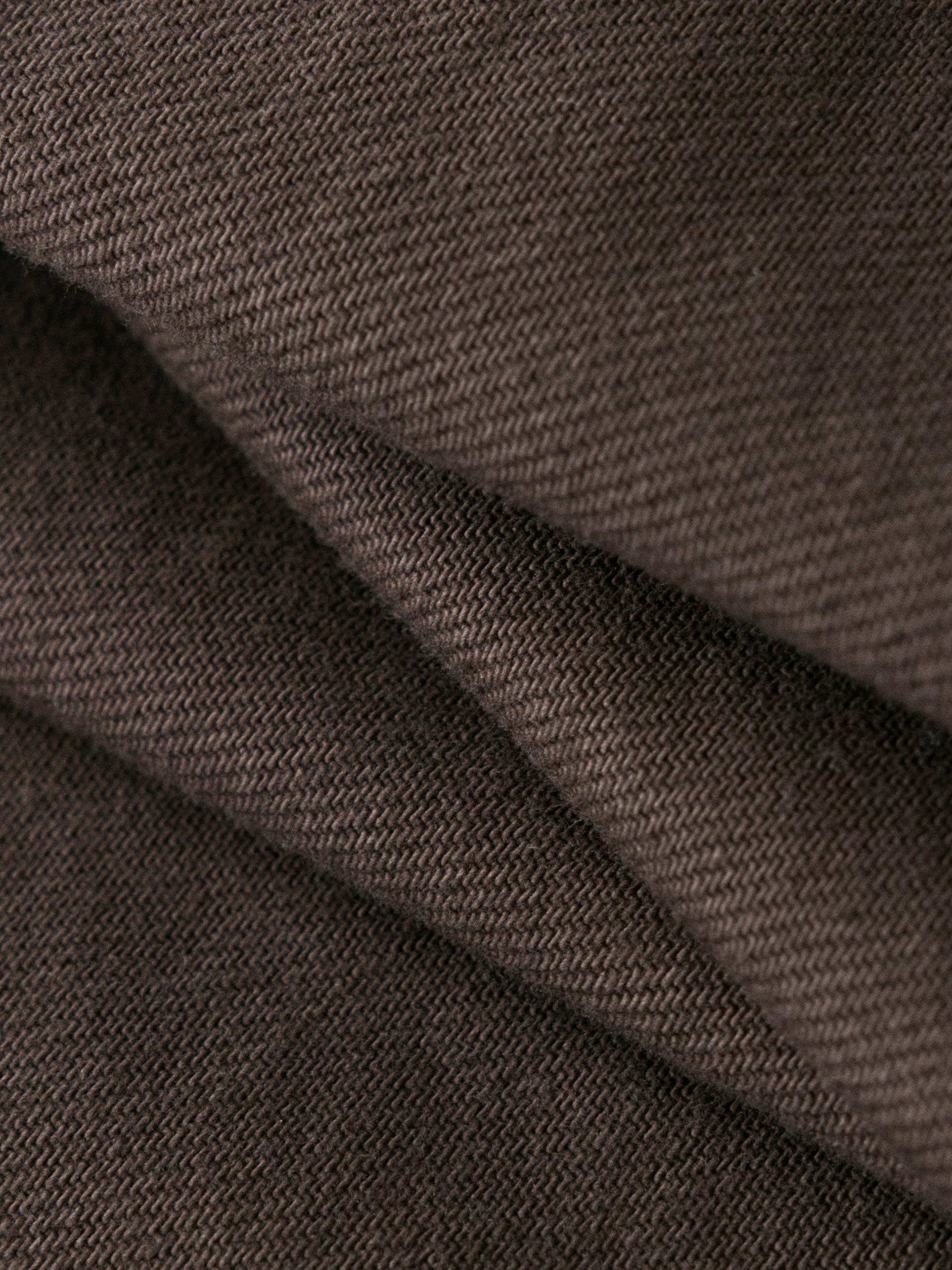 #color_raw umber