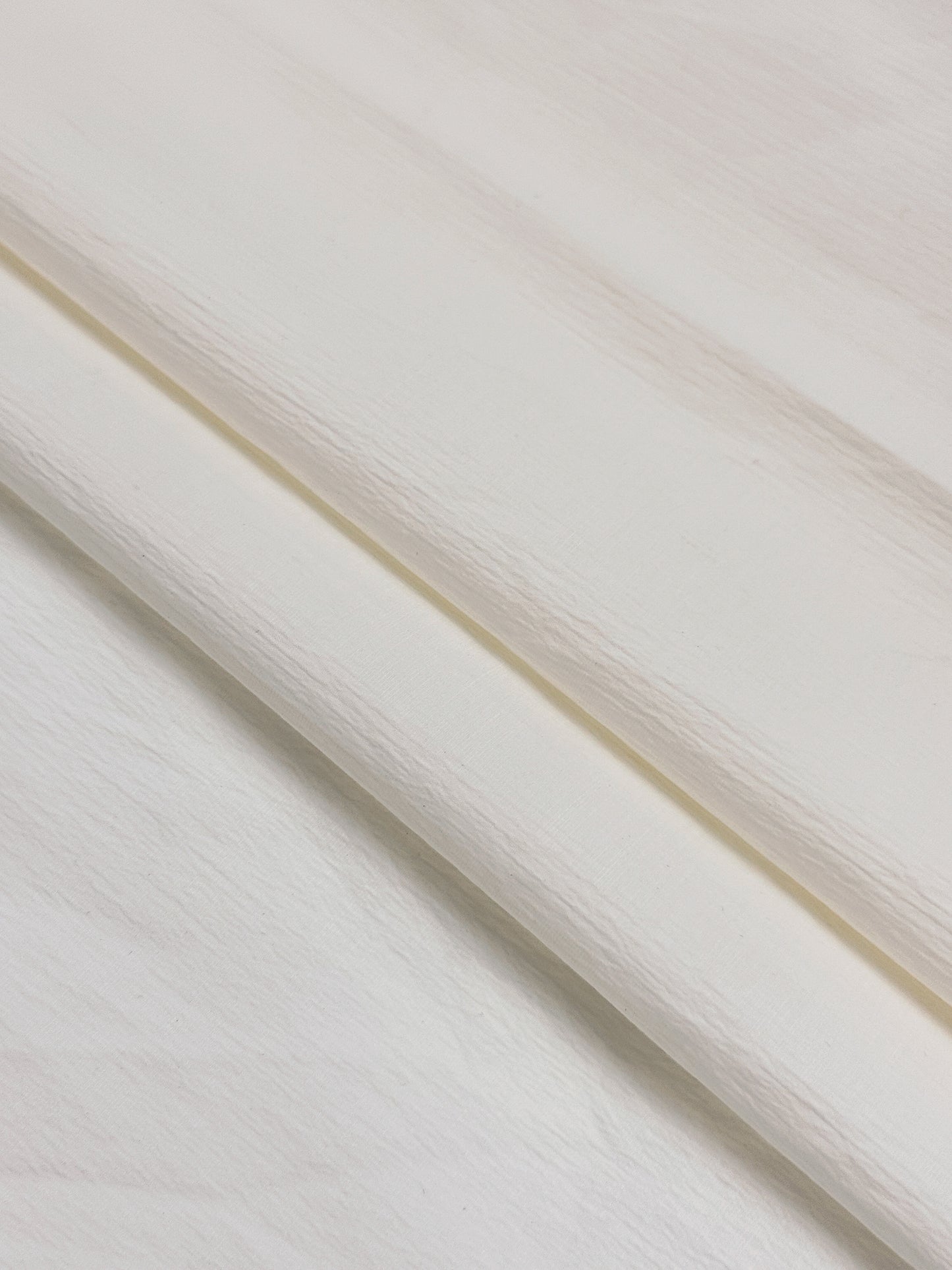 #color_cream white