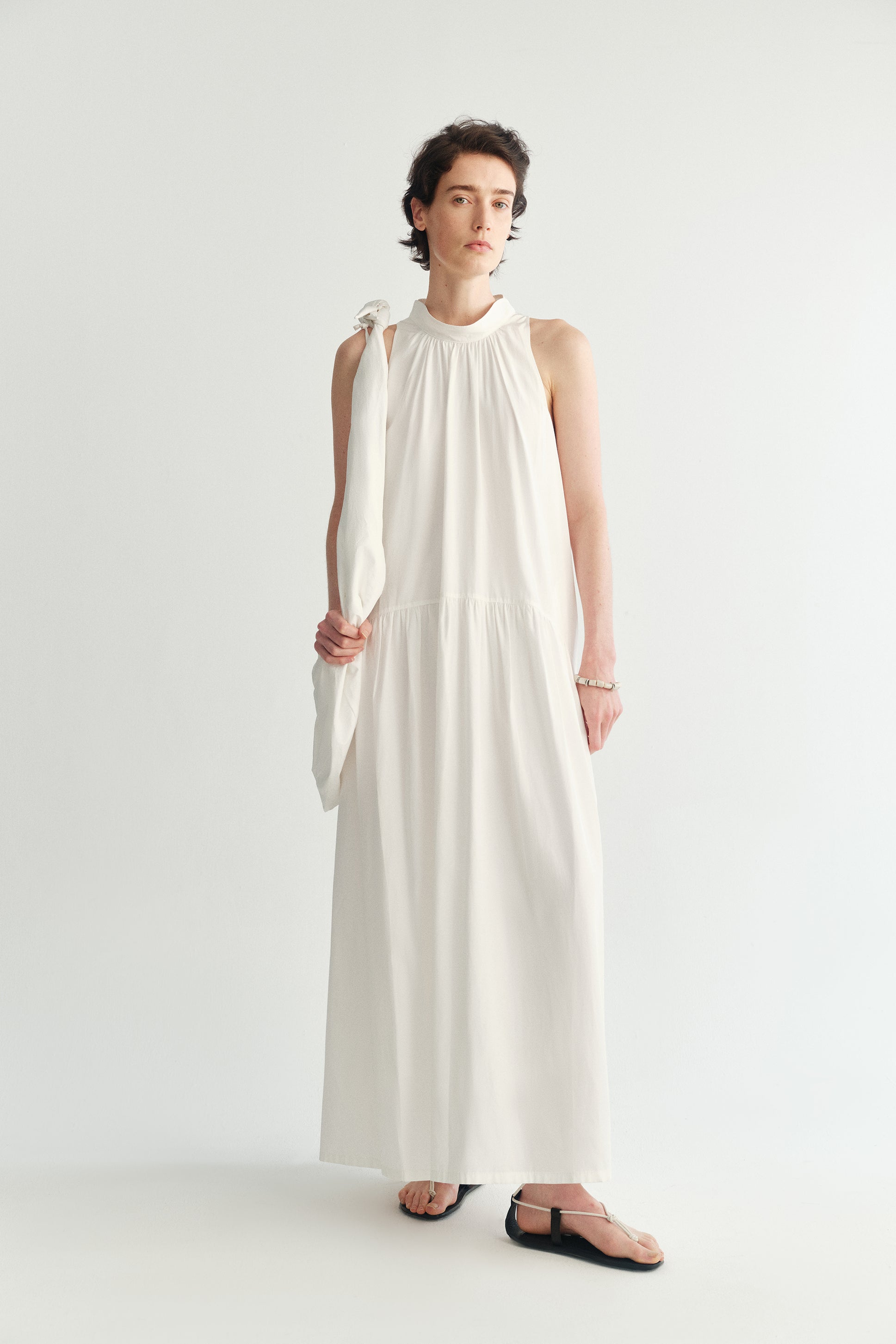 #color_off white