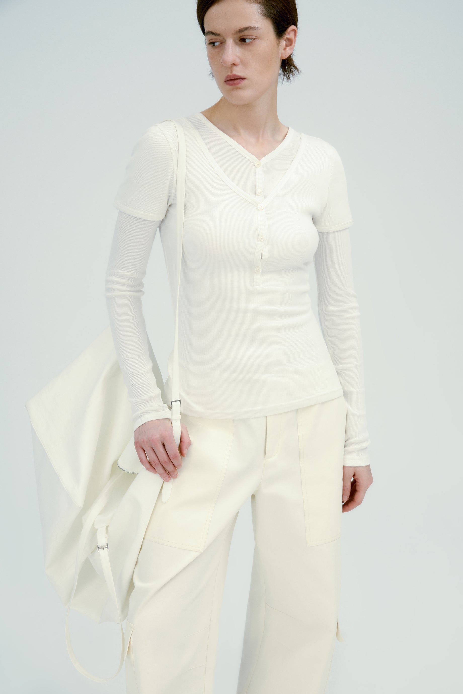 #color_off white