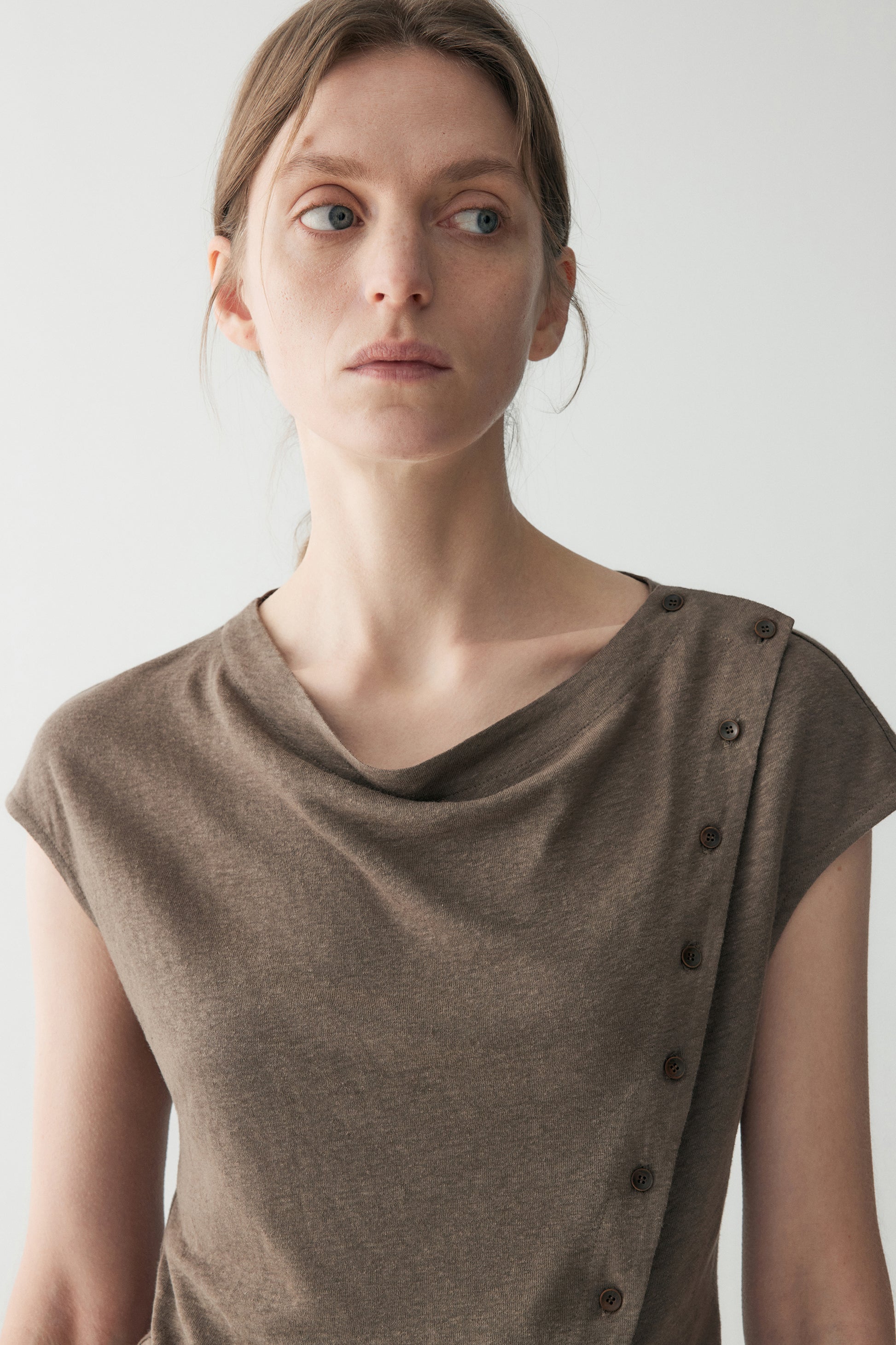 #color_raw umber