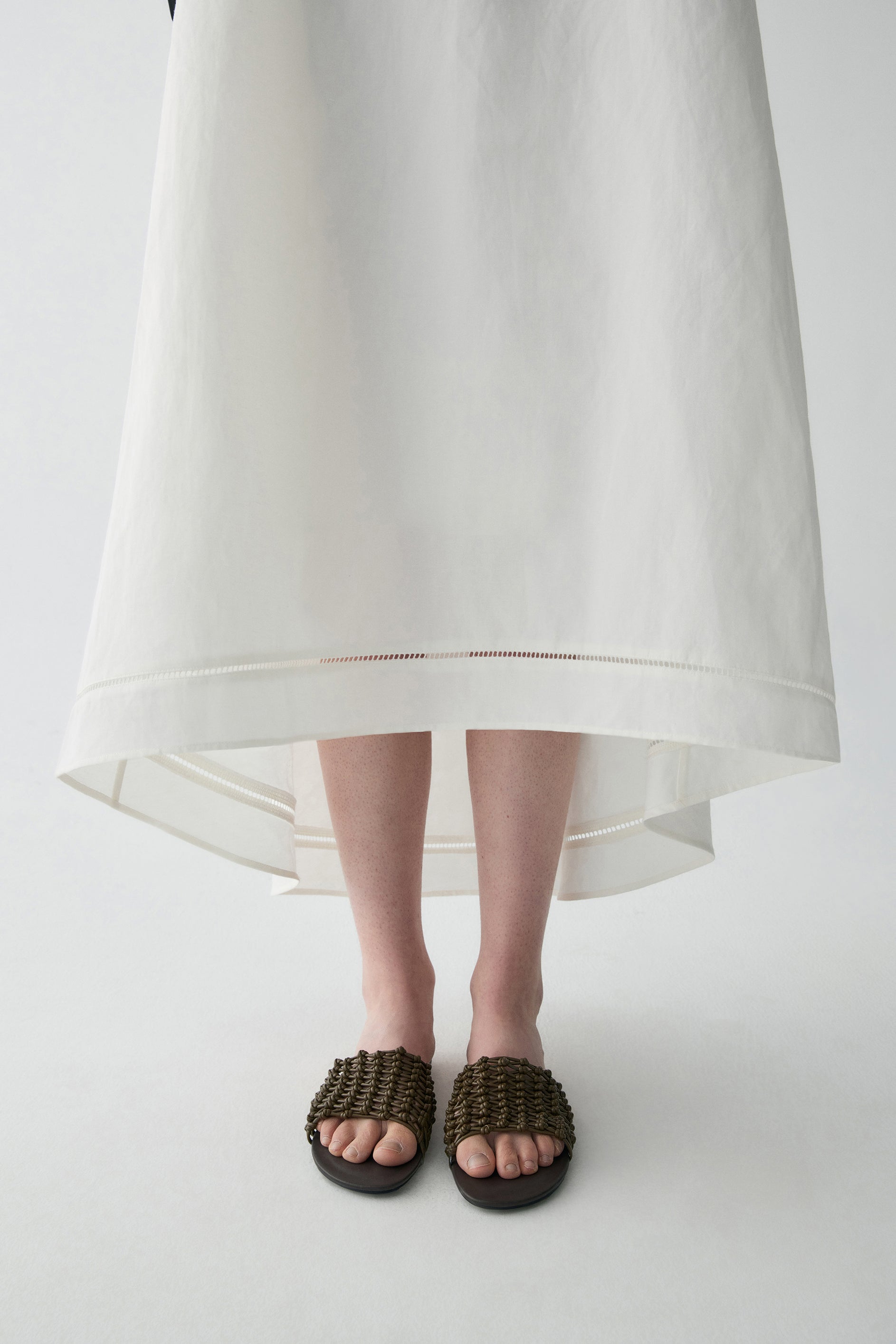 #color_off white
