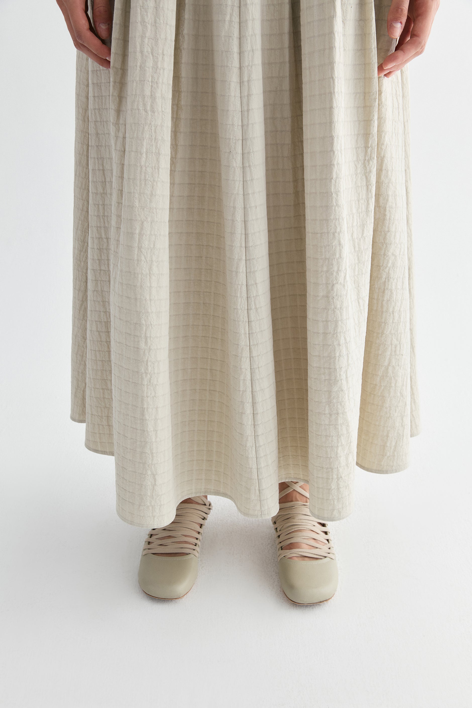 #color_off white