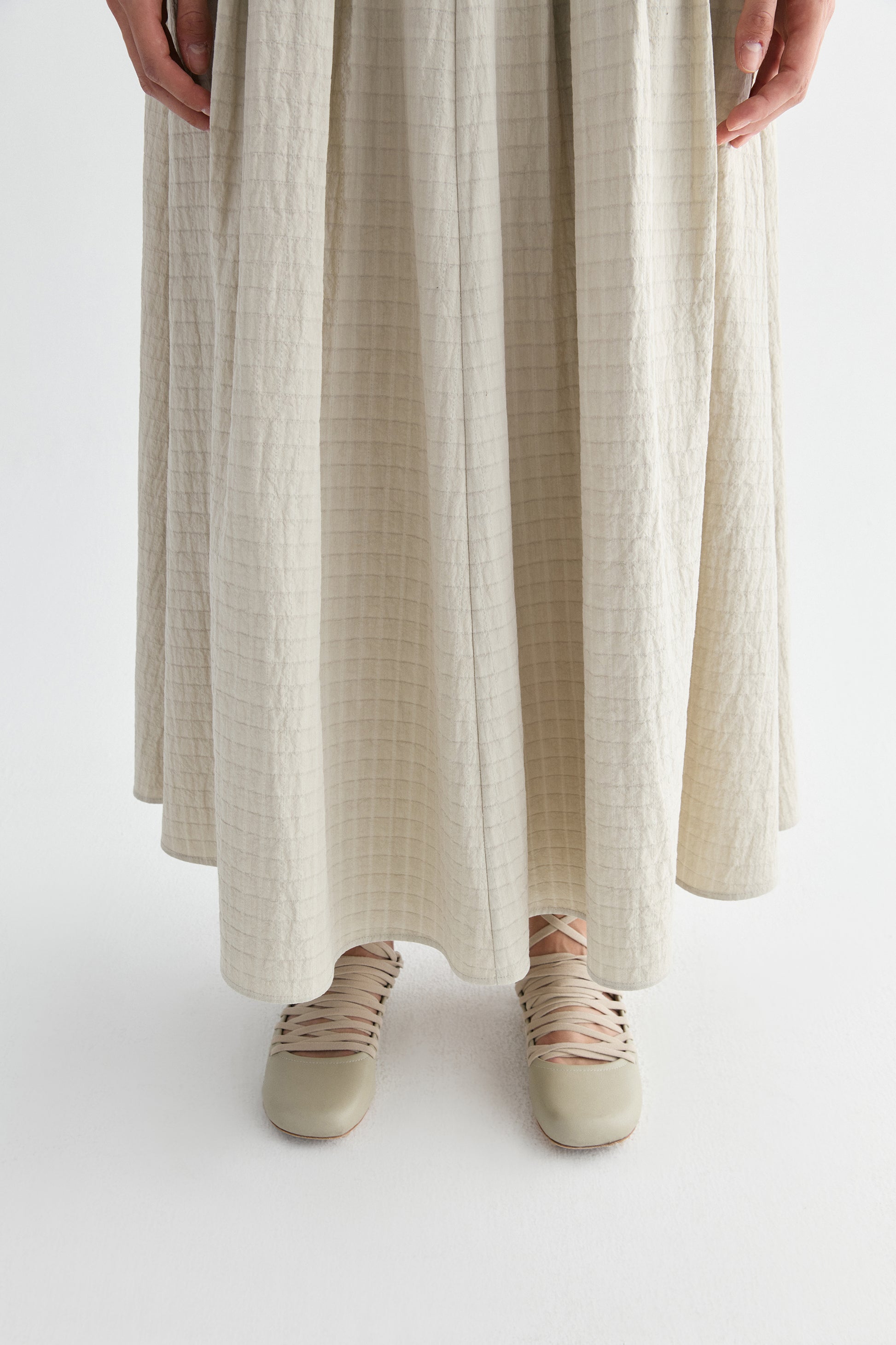 #color_off white