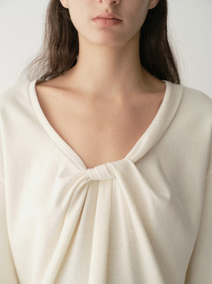 #color_cream white