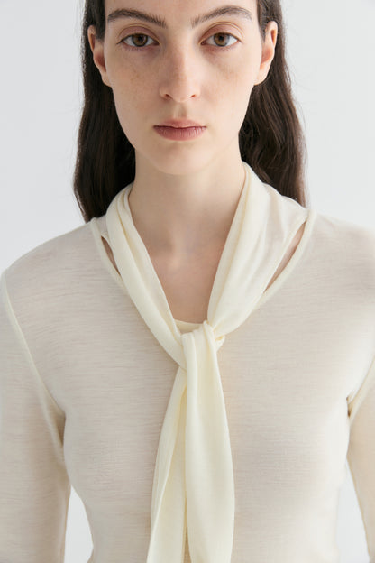 #color_off white